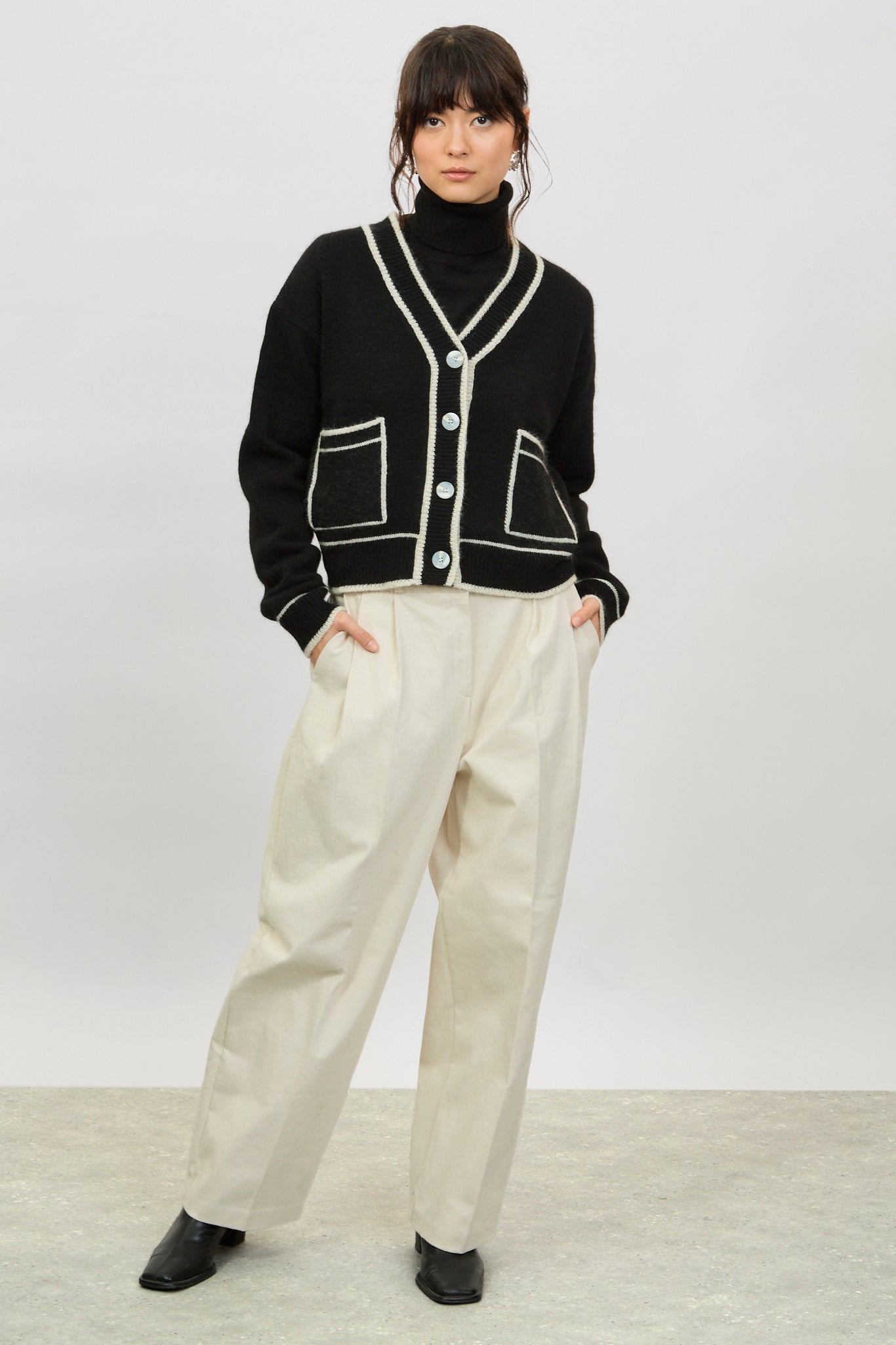 Black and ivory wool blend contrast trim cardigan_4