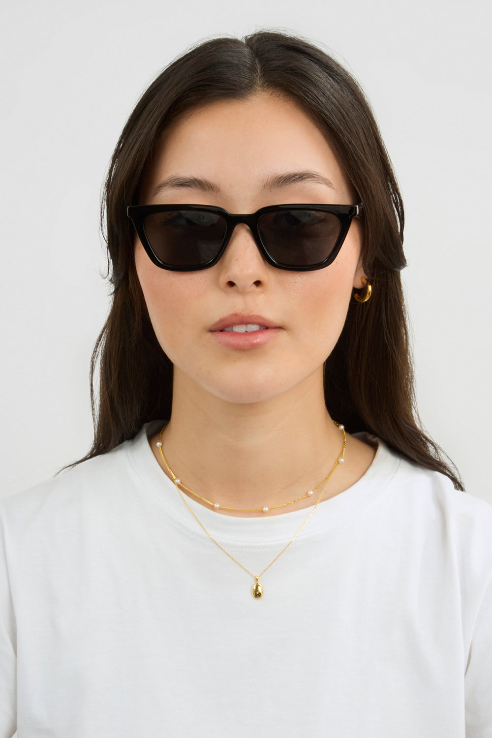 Black angled cat eye sunglasses_3