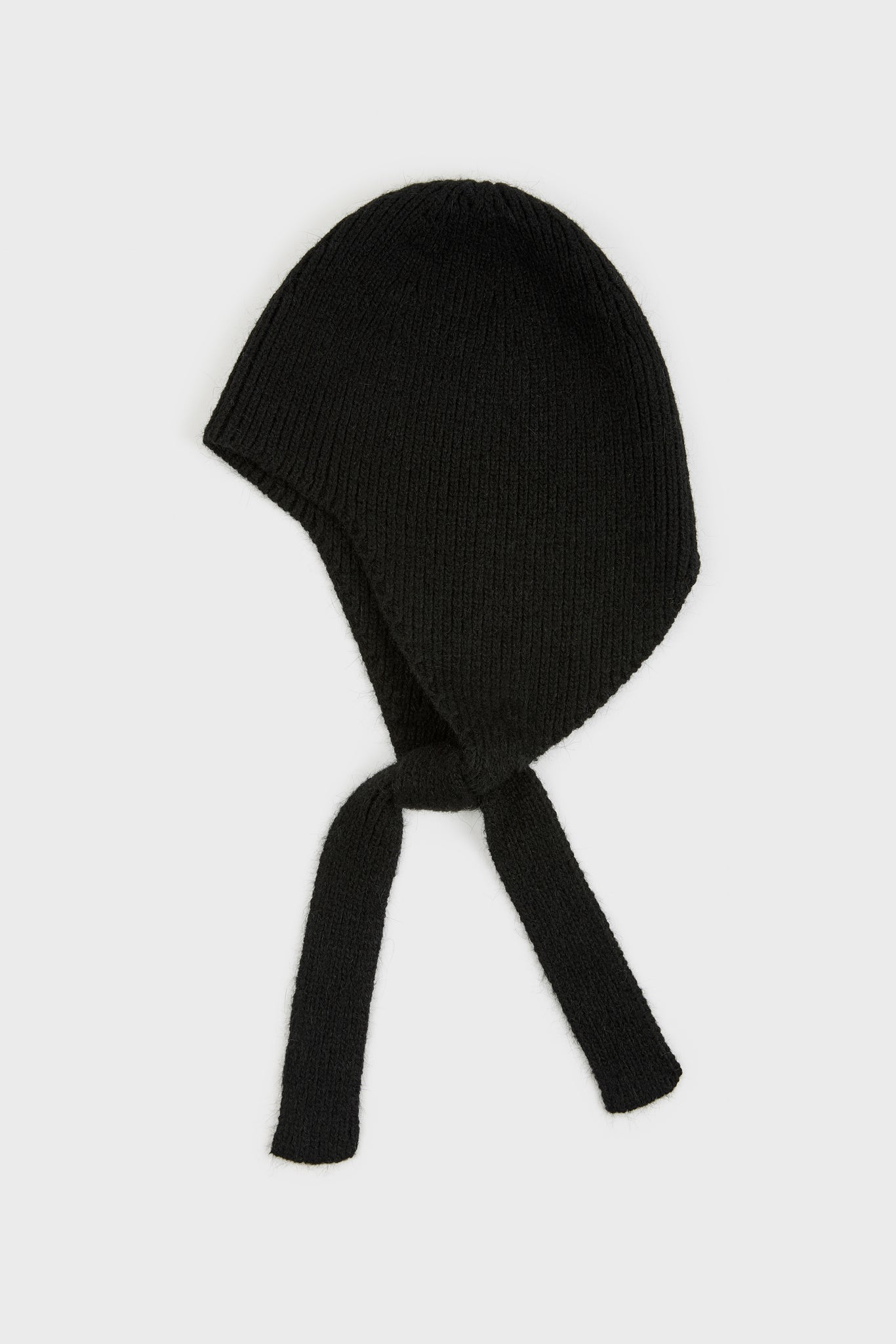 Black angora bonnet_1