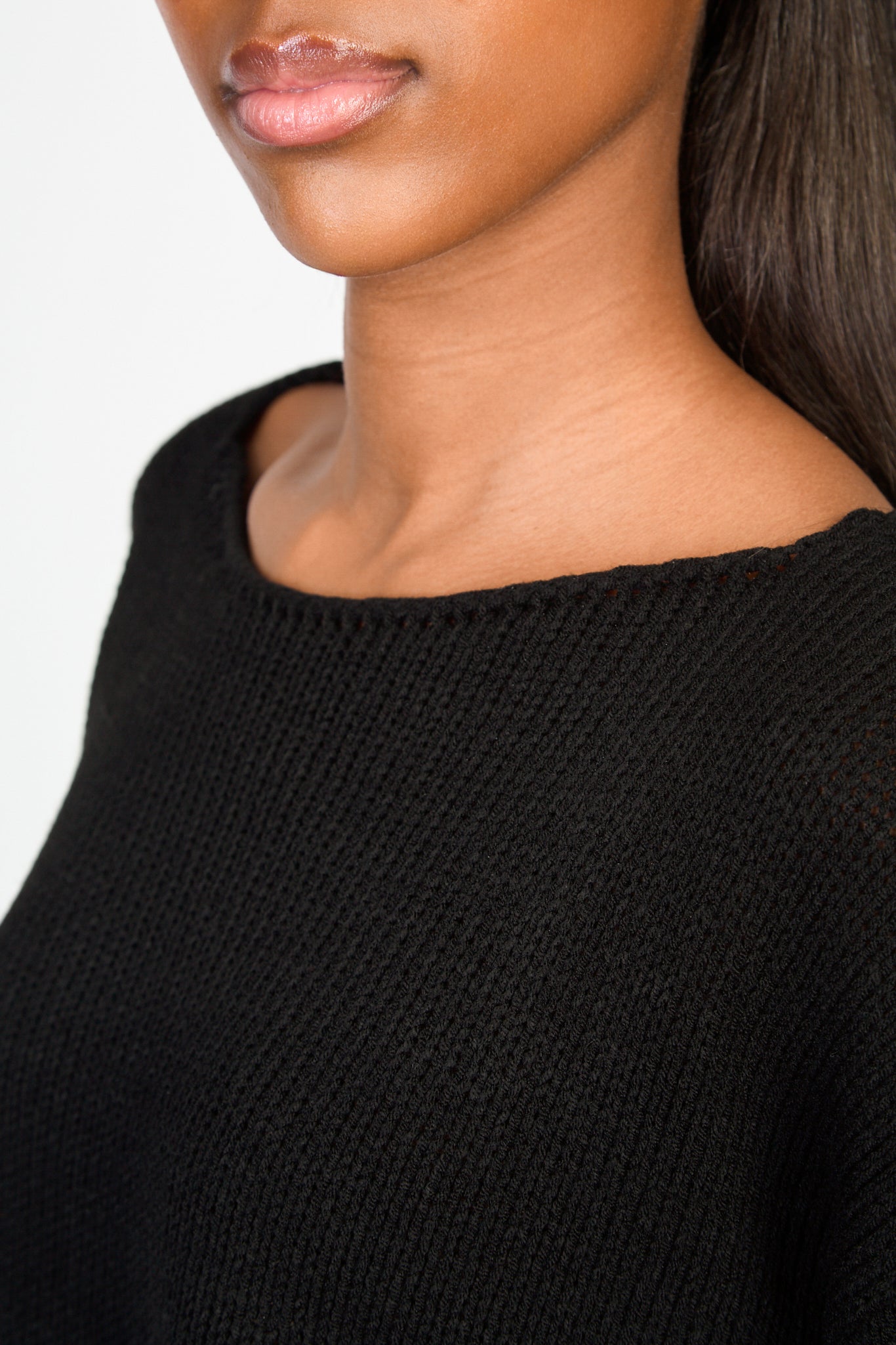 Black boat neck long roll hem jumper_3