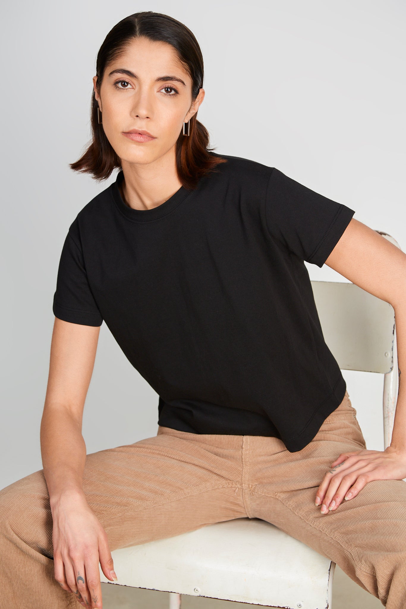 Black crew neck t-shirt_5