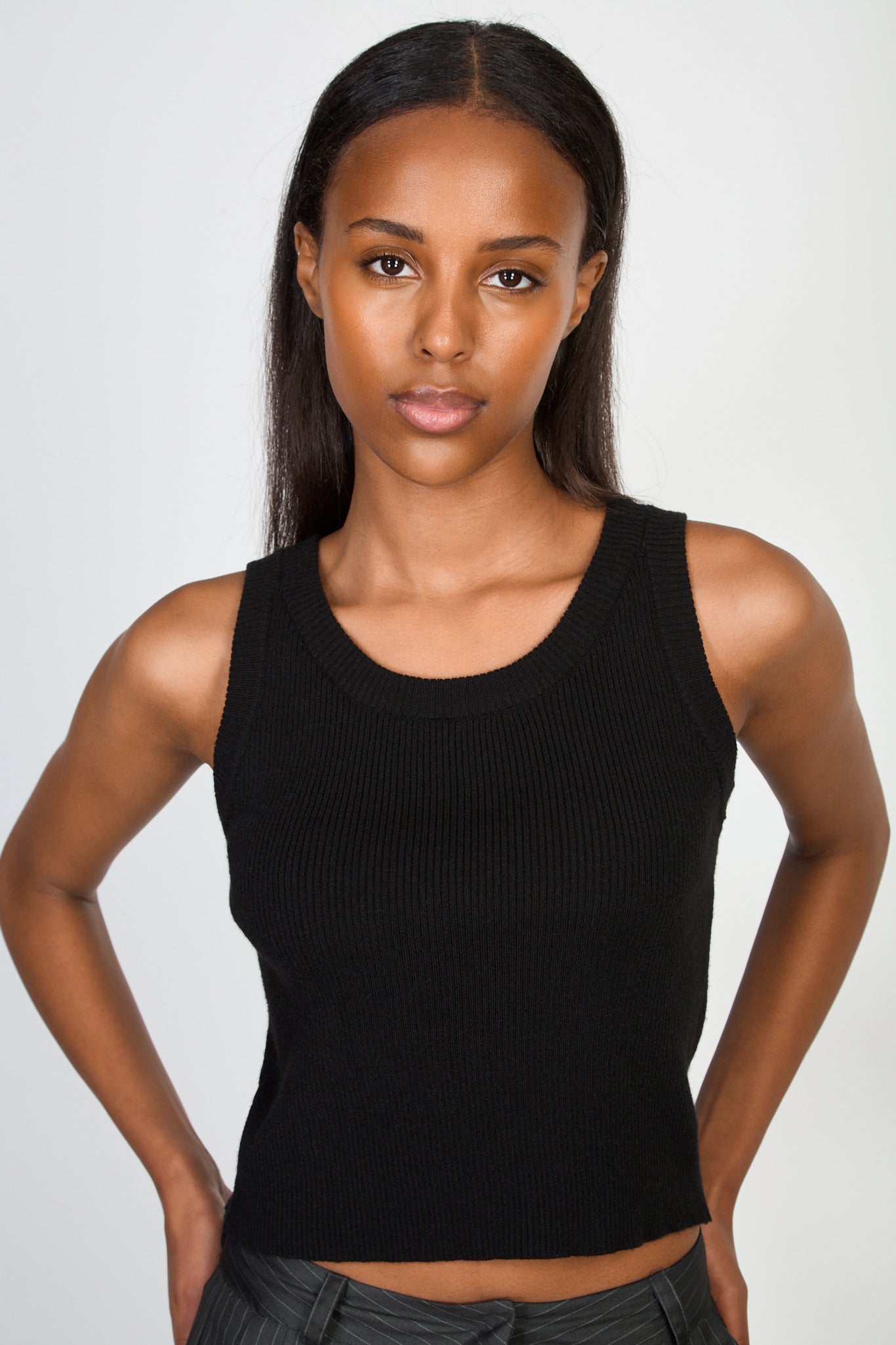 Black fitted knit tank_1