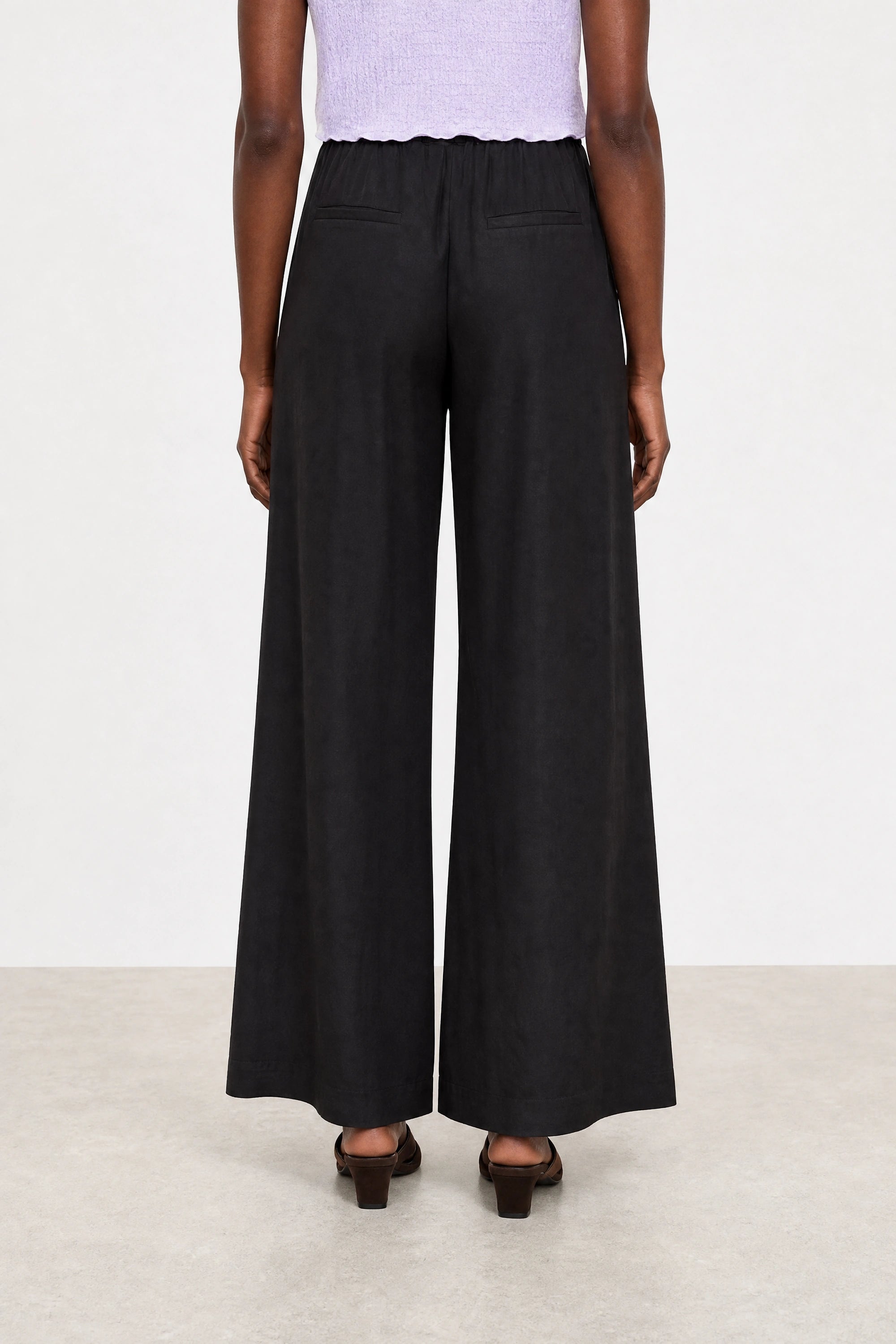 Black floaty wide leg drawstring trousers_2