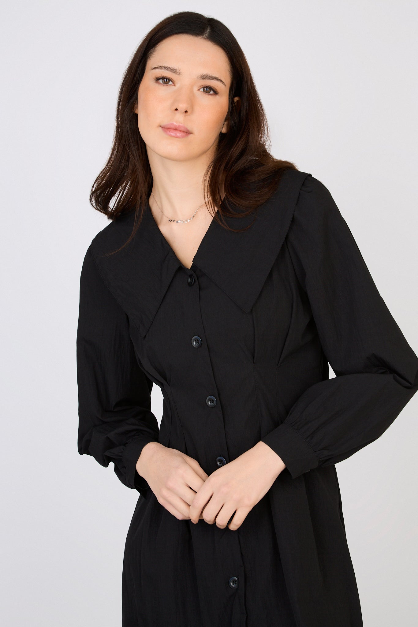 Black giant collar button front dress_3