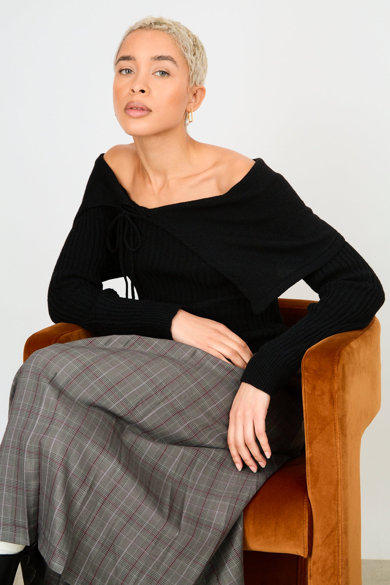 Black off shoulder lace up detail knit top_5