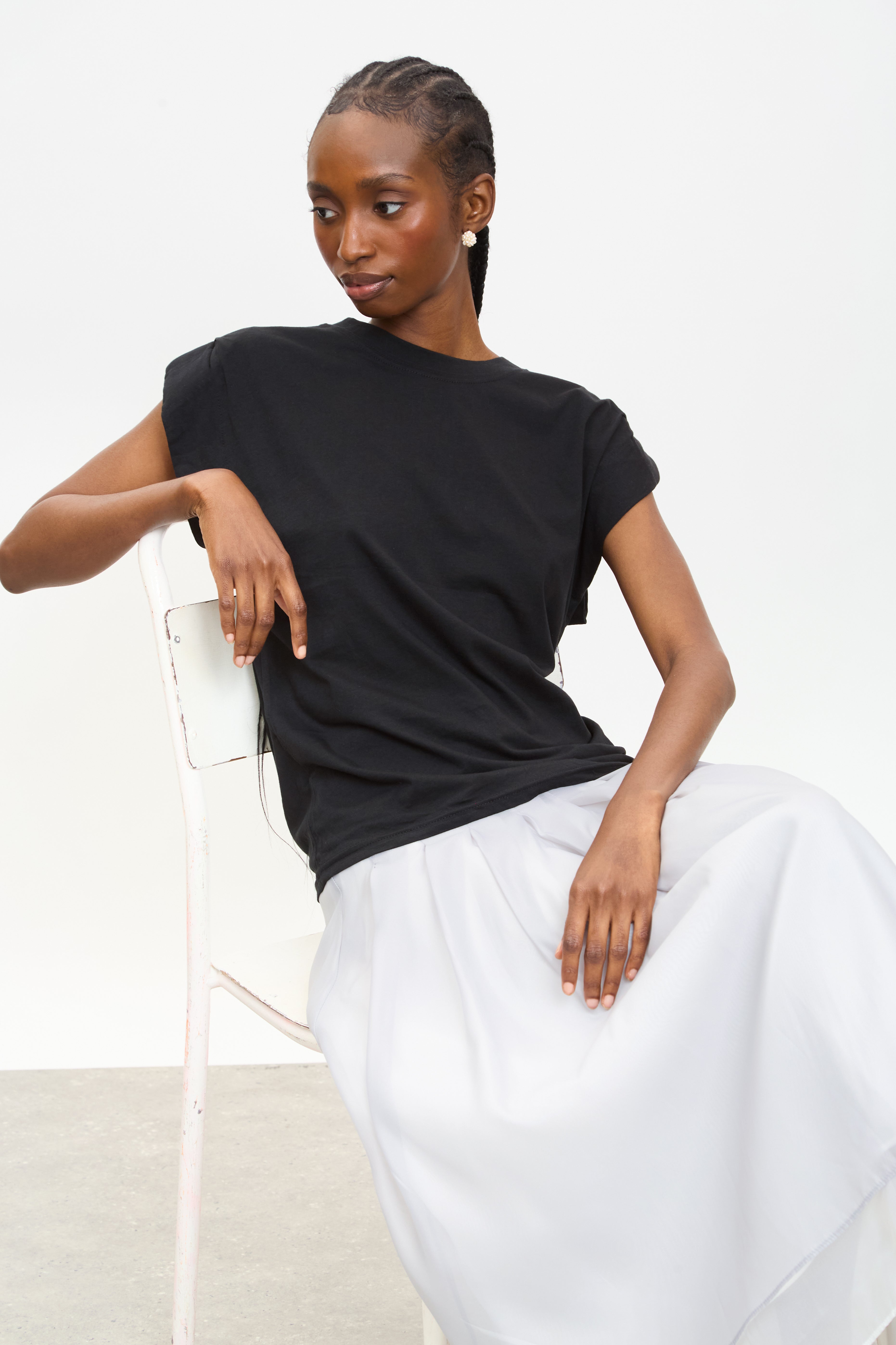 Black padded shoulder tank_5