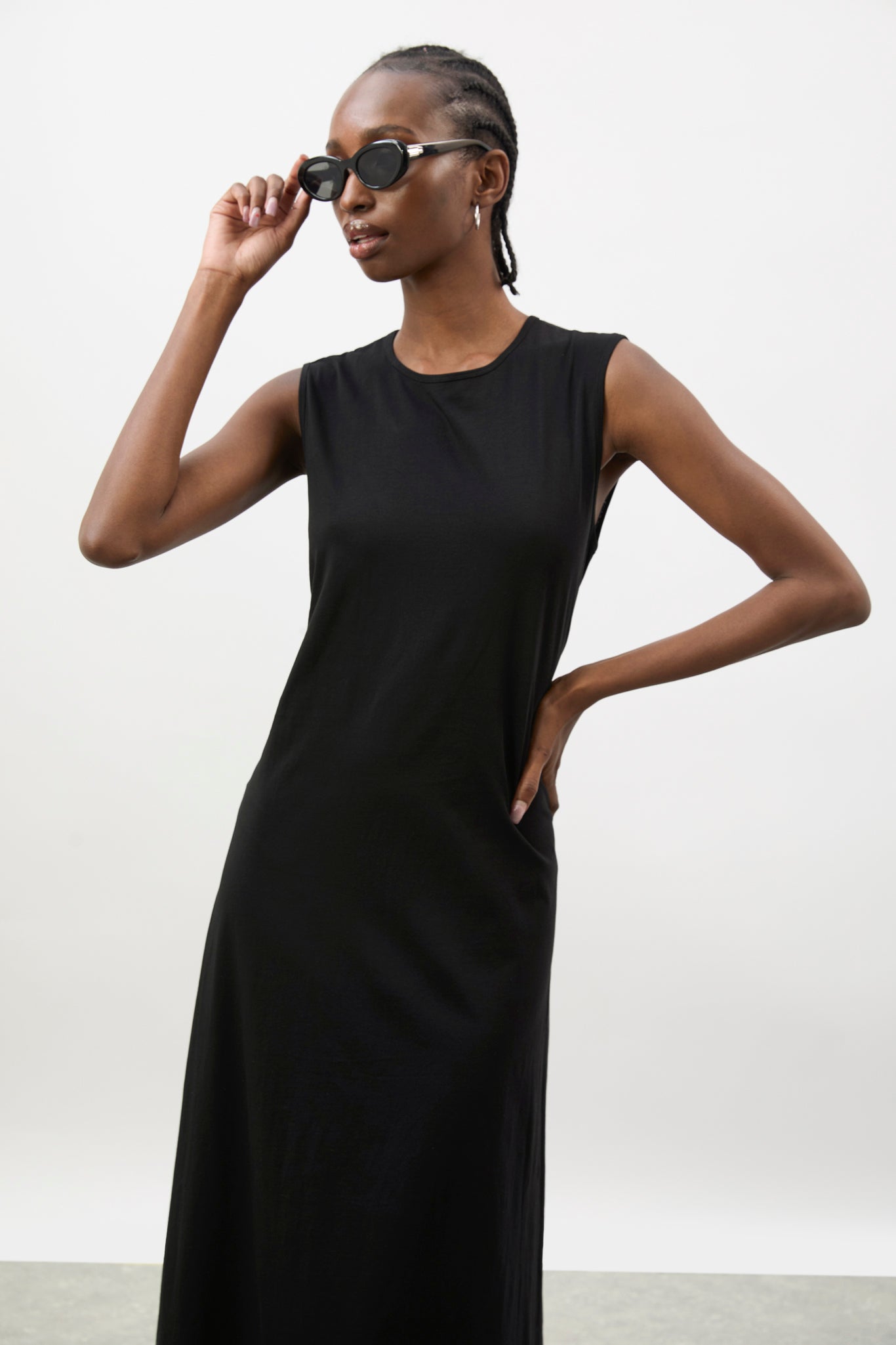 Black peek back jersey dress_3