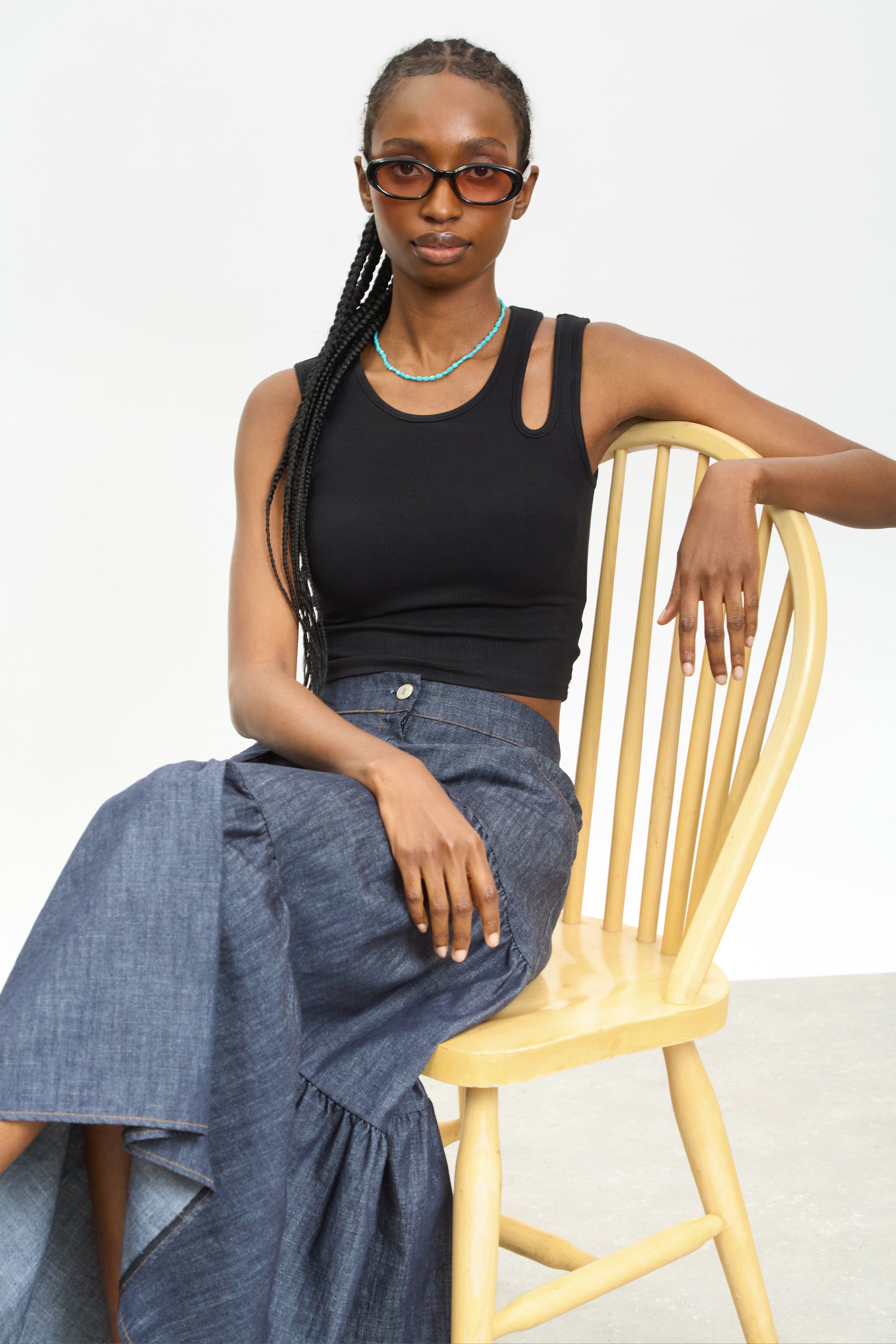 Black peek shoulder tank top_5