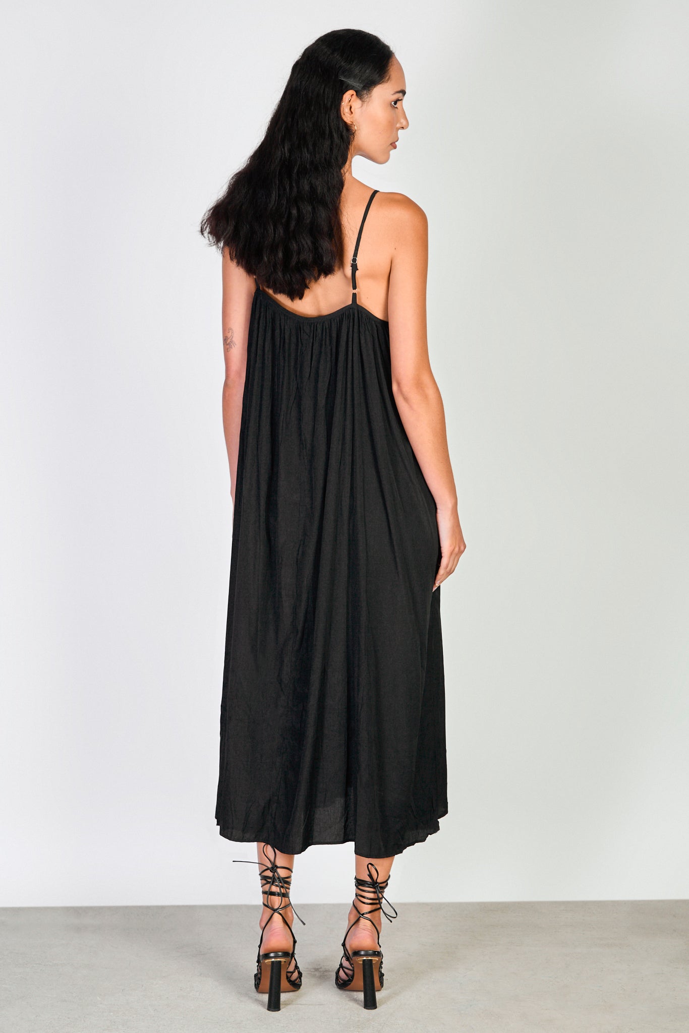 Black plunging neck spaghetti strap dress_2