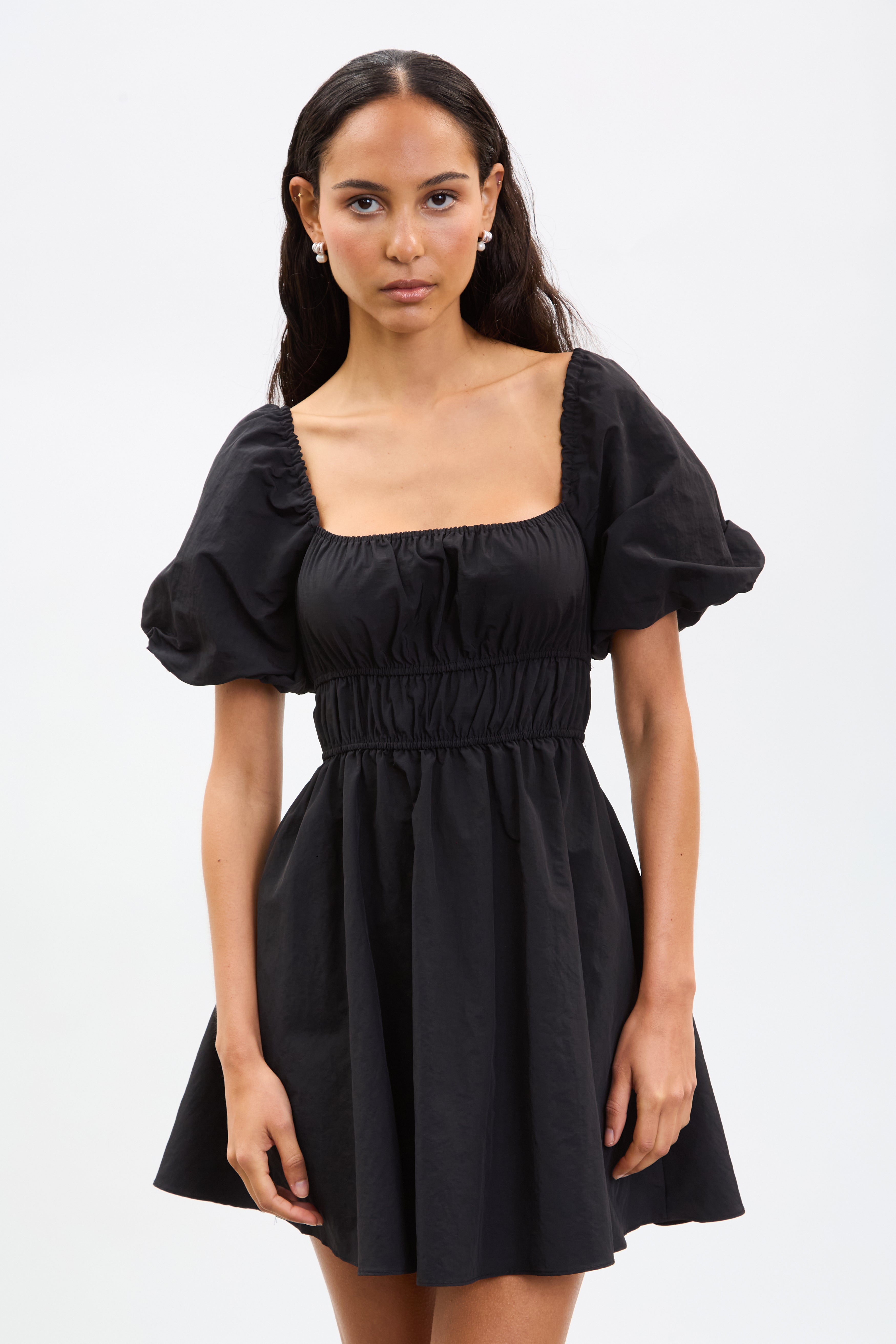 Black puff sleeve open back mini dress_3