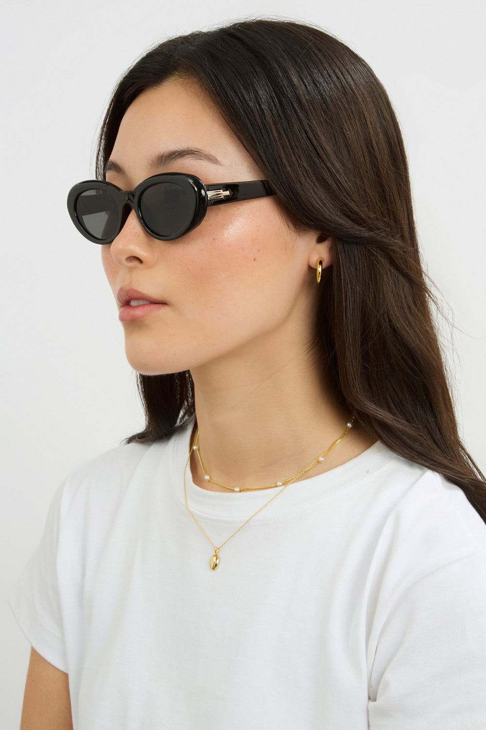 Black rounded cat eye sunglasses_2