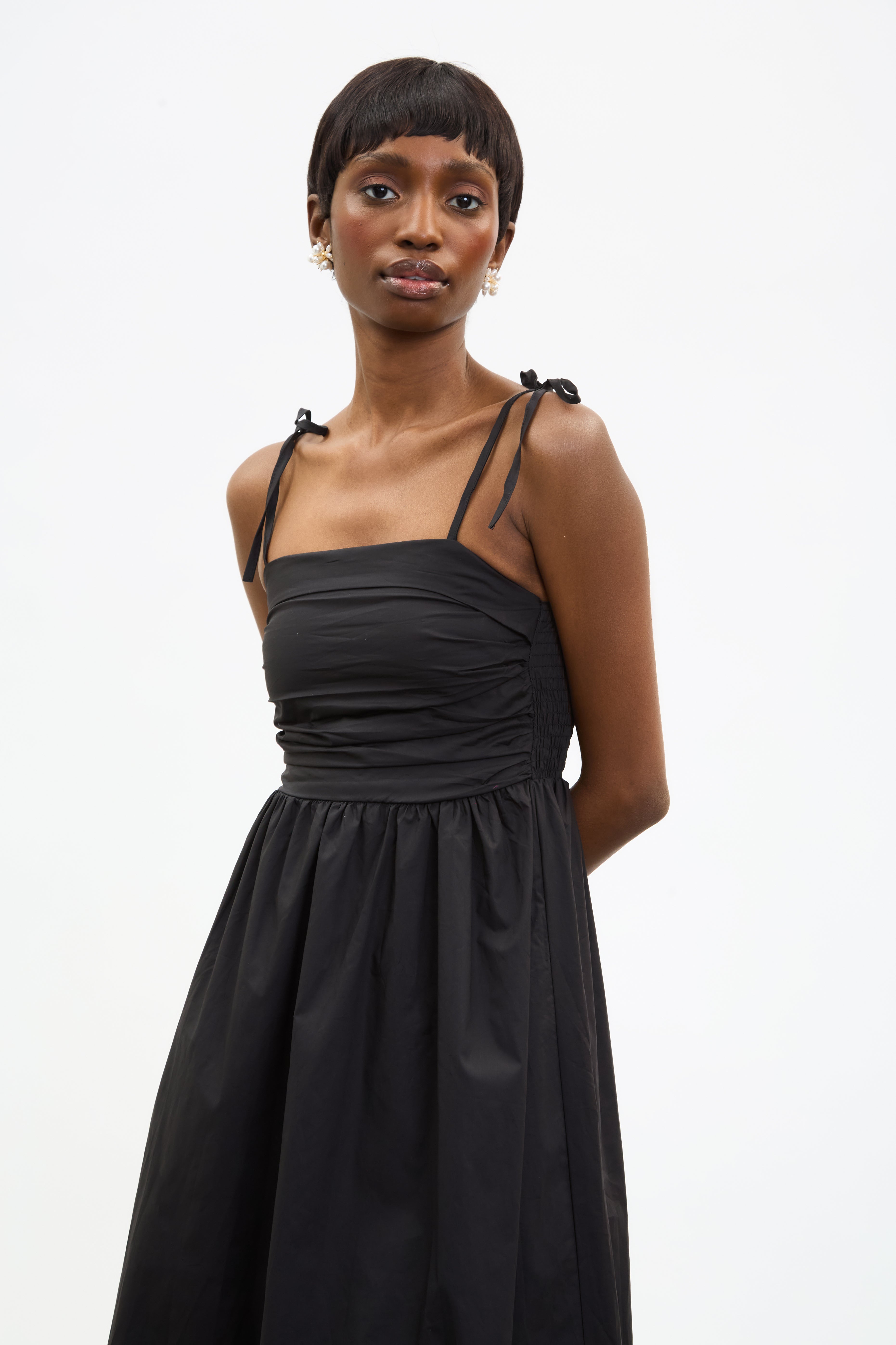 Black ruched back tie strap dress_3