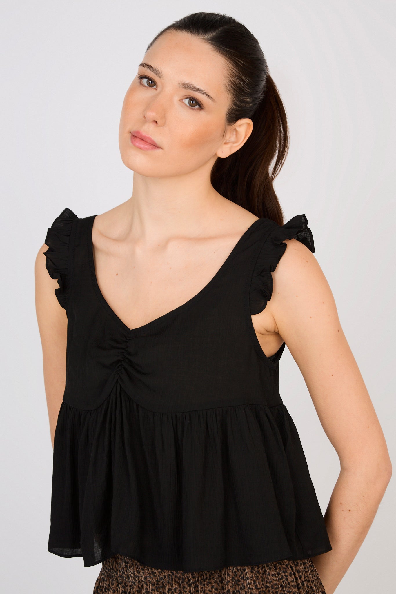 Black ruffle trim tie back tank_1