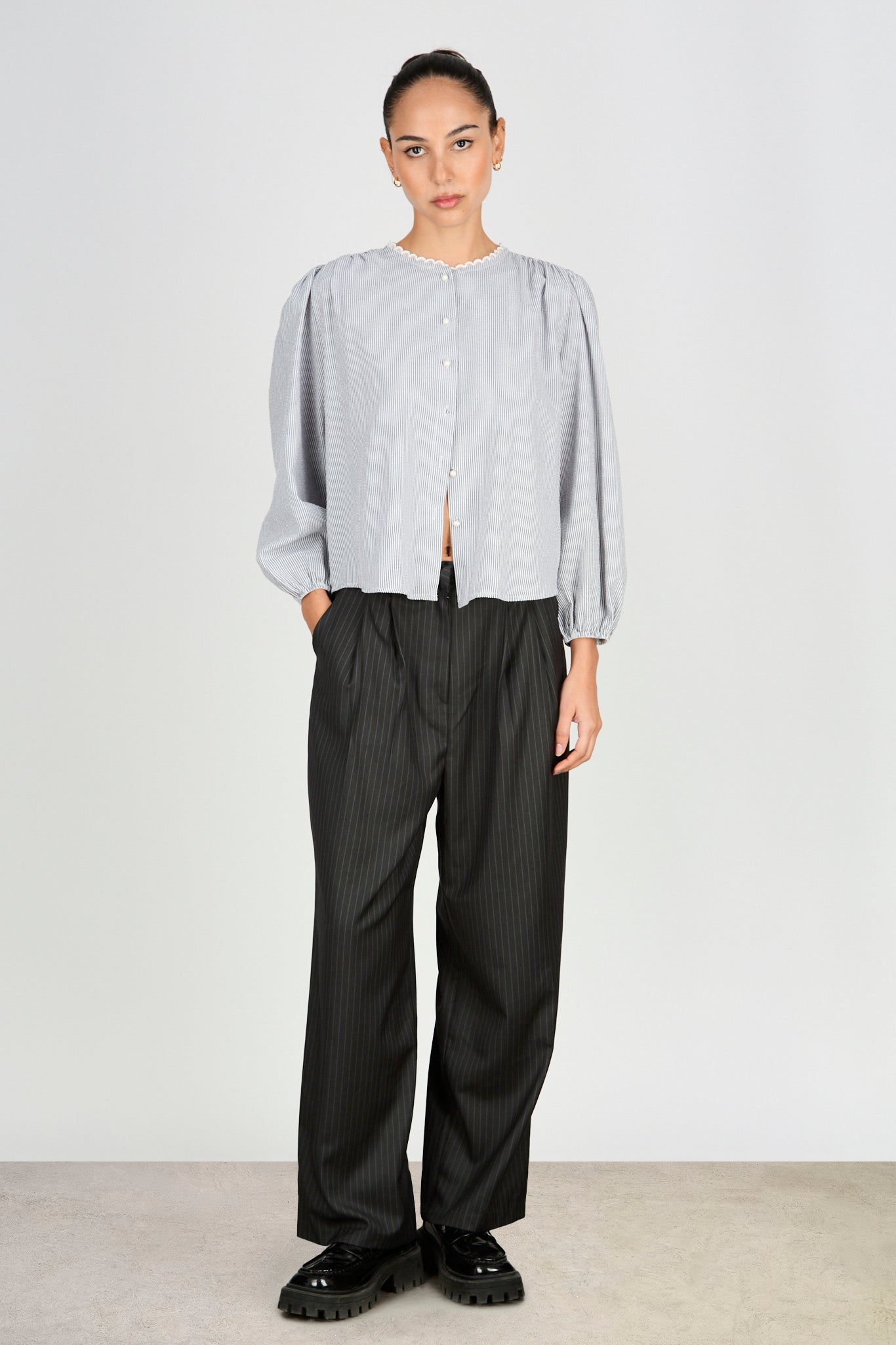 Black seersucker lace trim pearl button blouse_4