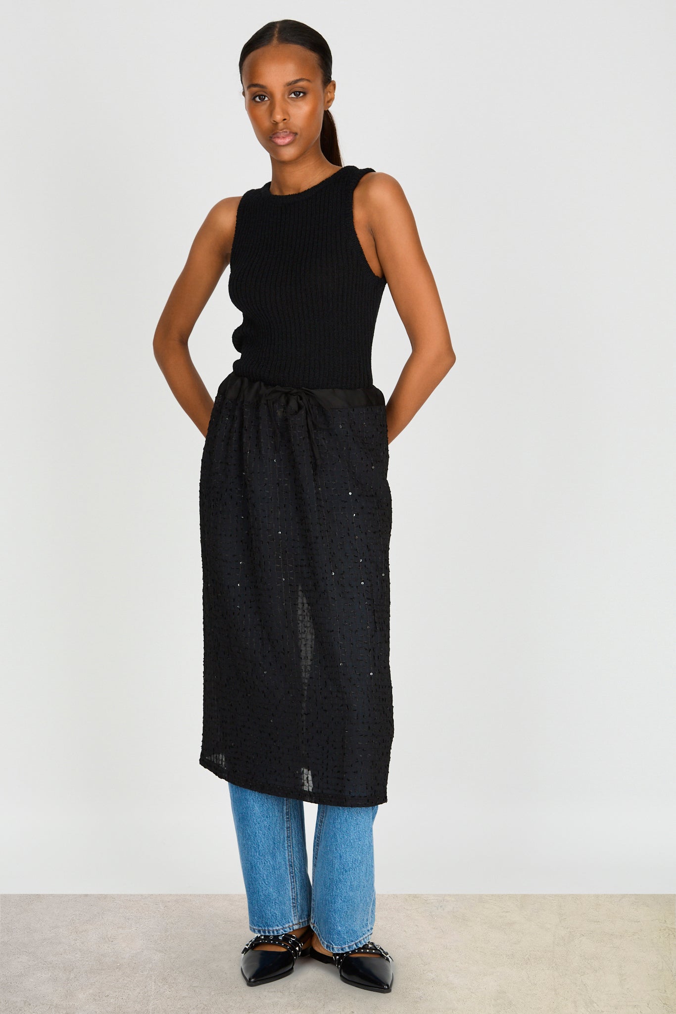 Black semi sheer sequinned mini skirt_4