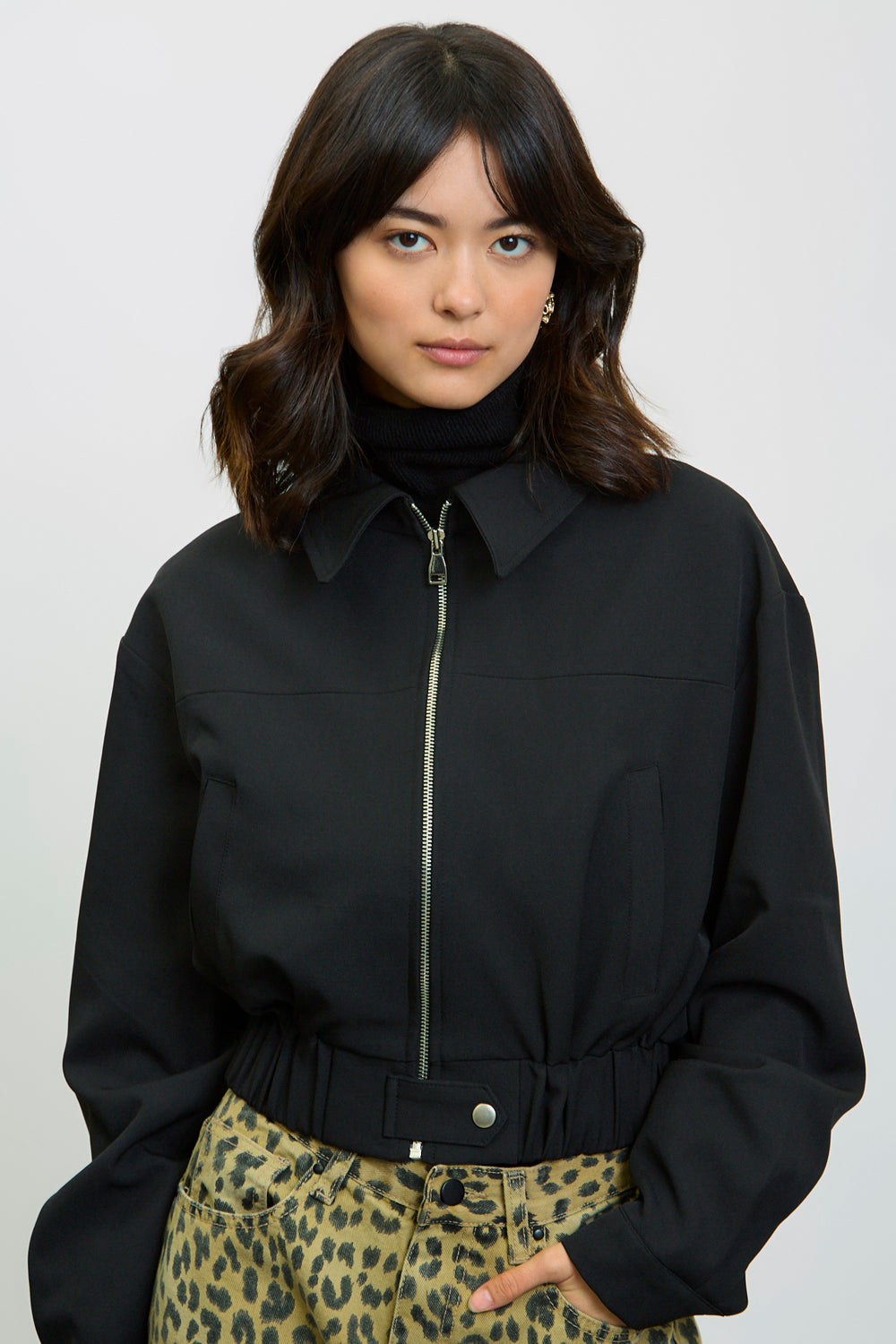 Black smart bomber jacket_1