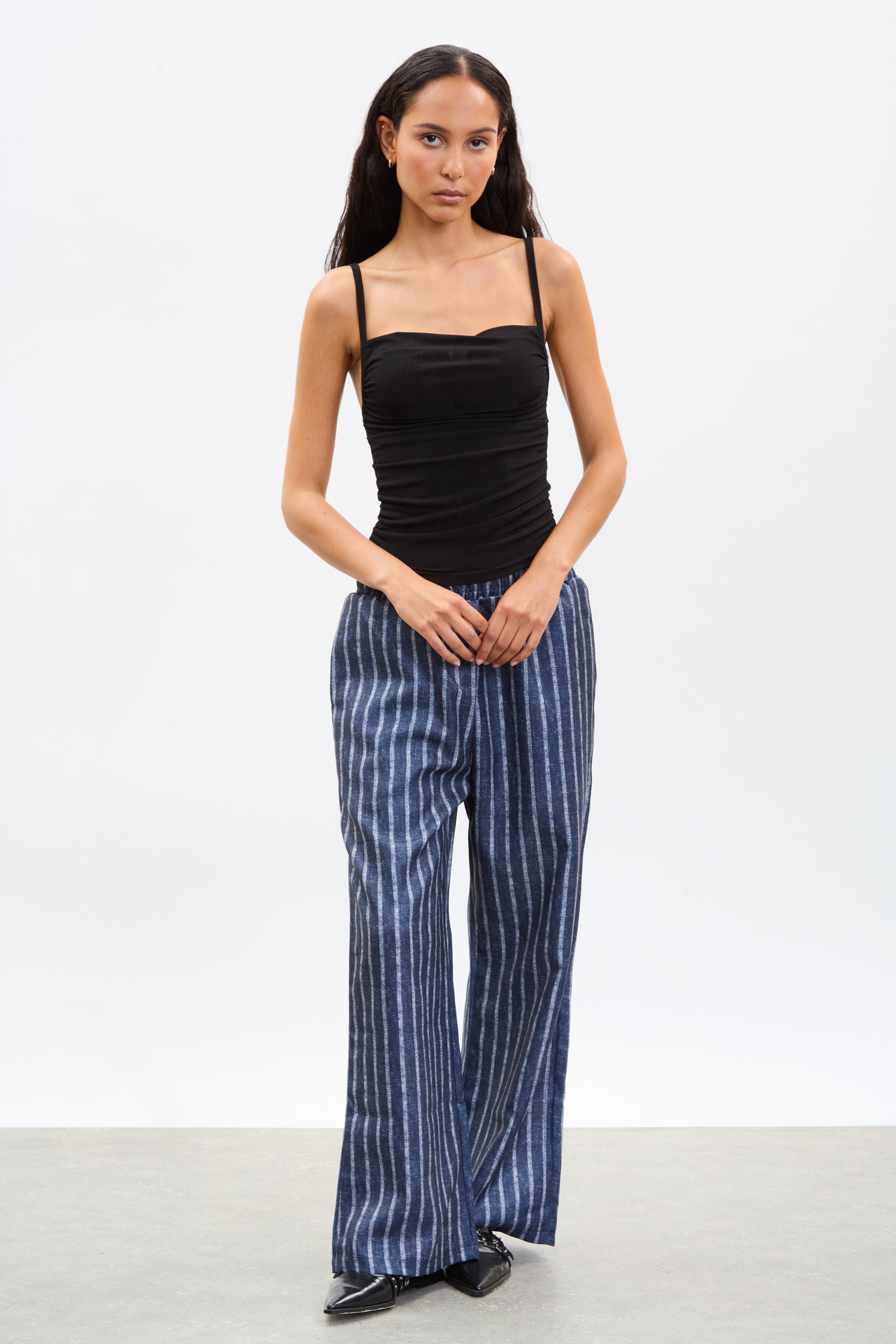 Black strappy jersey tank top_4