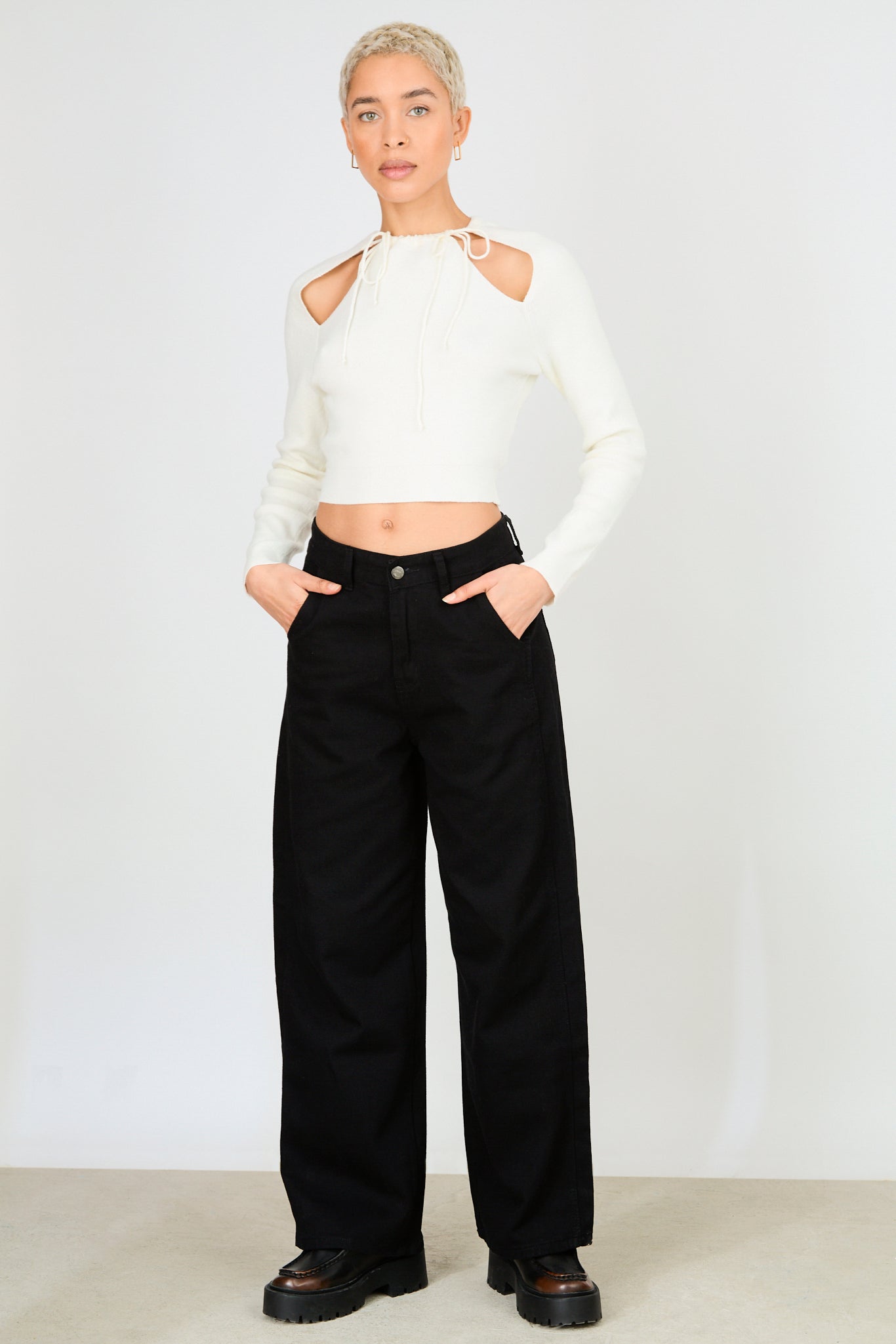 Black super wide leg jeans_4