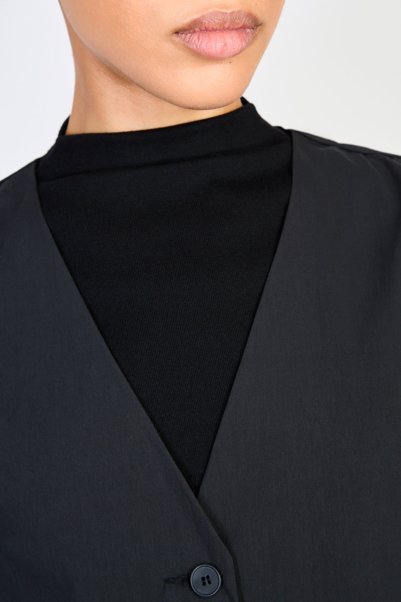 Black tailored vest_4