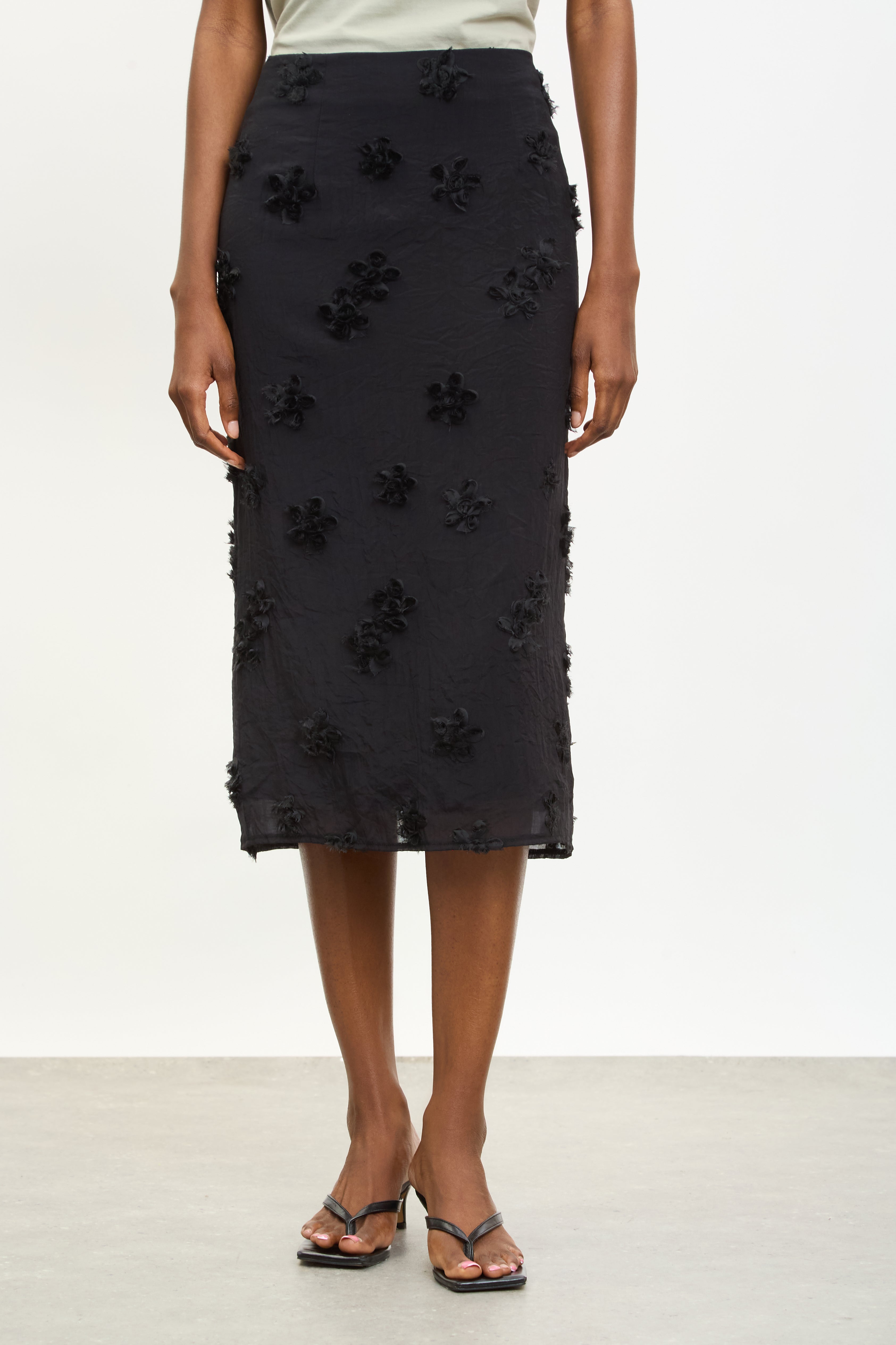 Black textured floral skirt_1