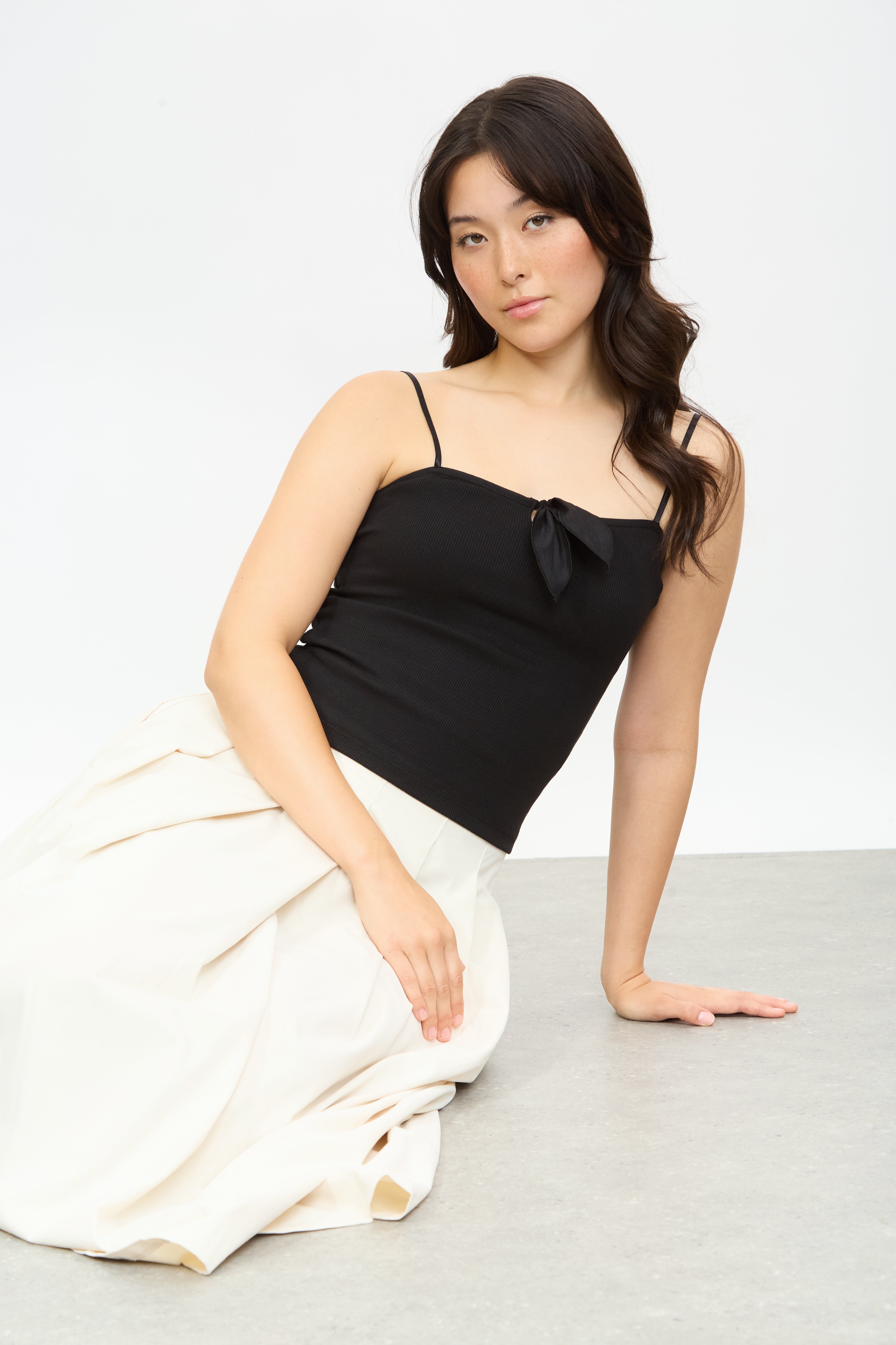 Black tie front tank top_5