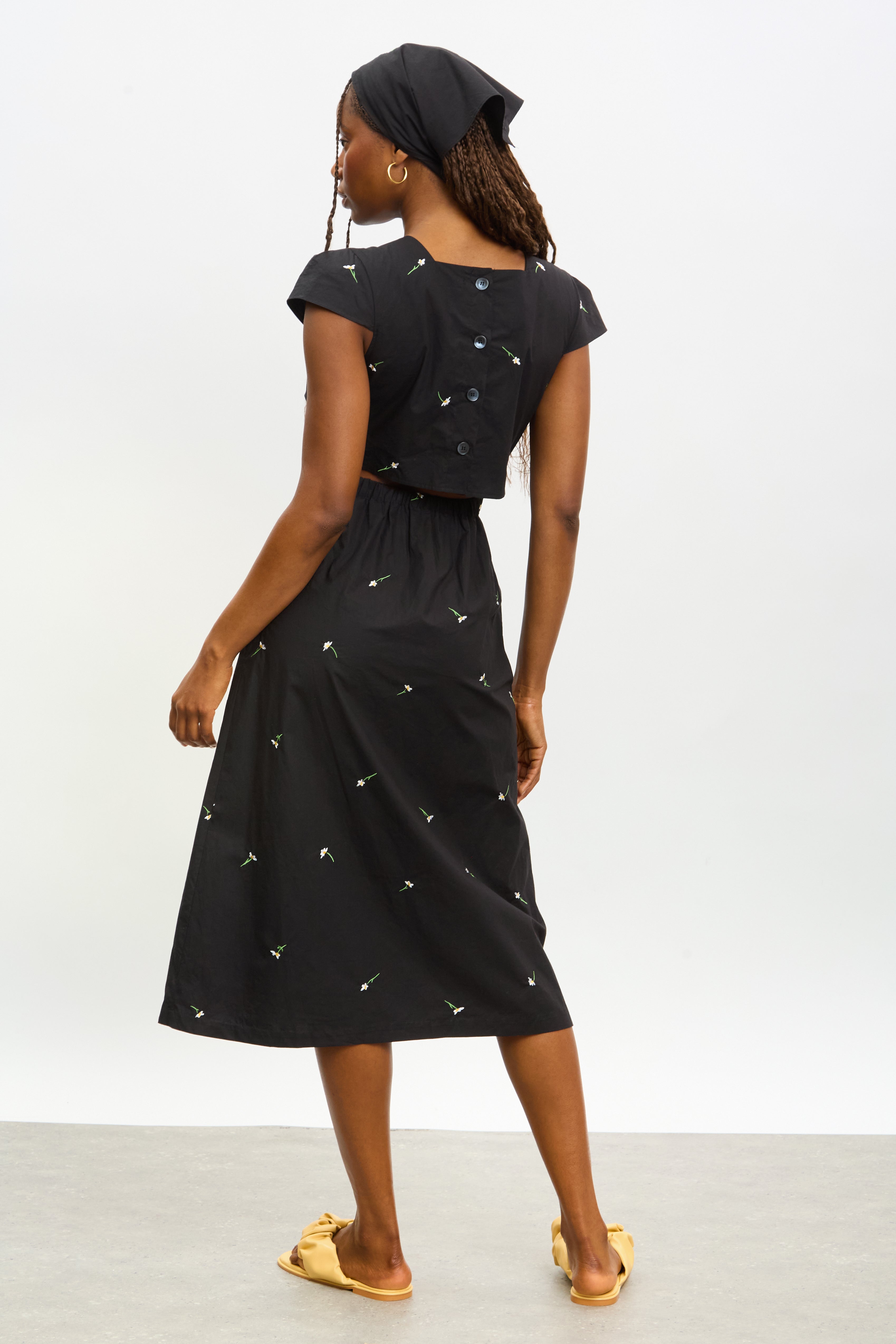 Black tiny embroidered flower dress_2