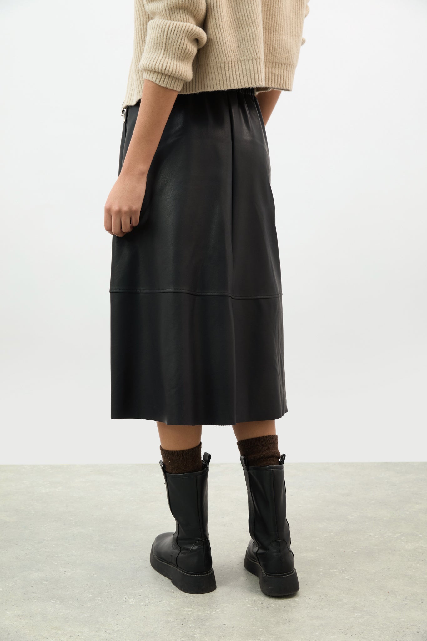 Black vegan leather block skirt_2