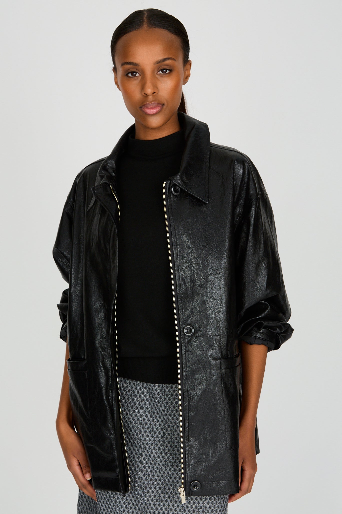 Black vegan leather cinch waist jacket_5