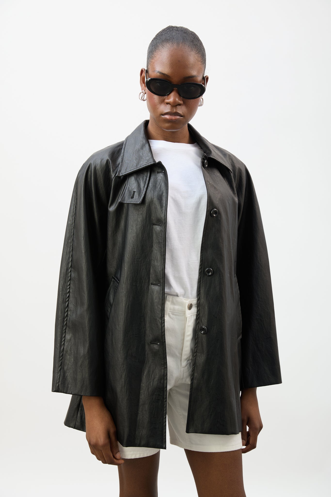 Black vegan leather long single breasted jacket_2