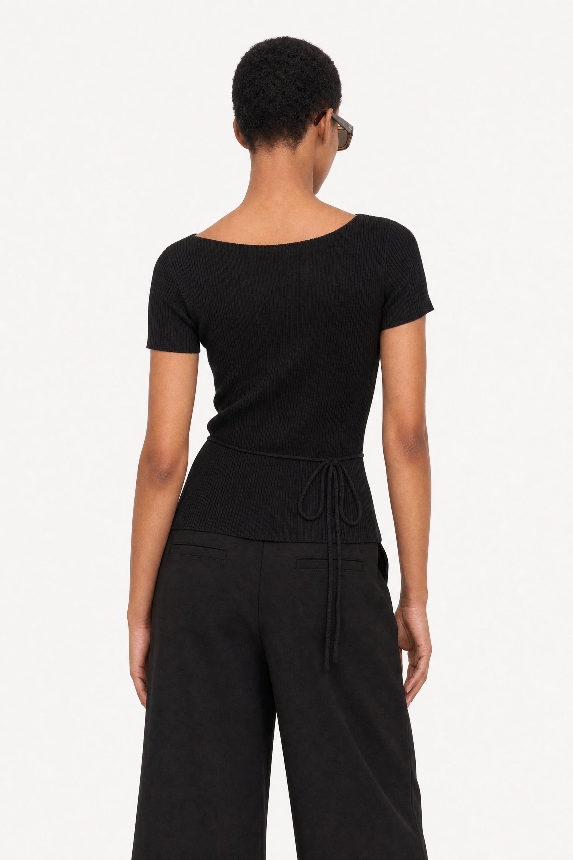 Black ribbed asymmetric neckline knit tee_2