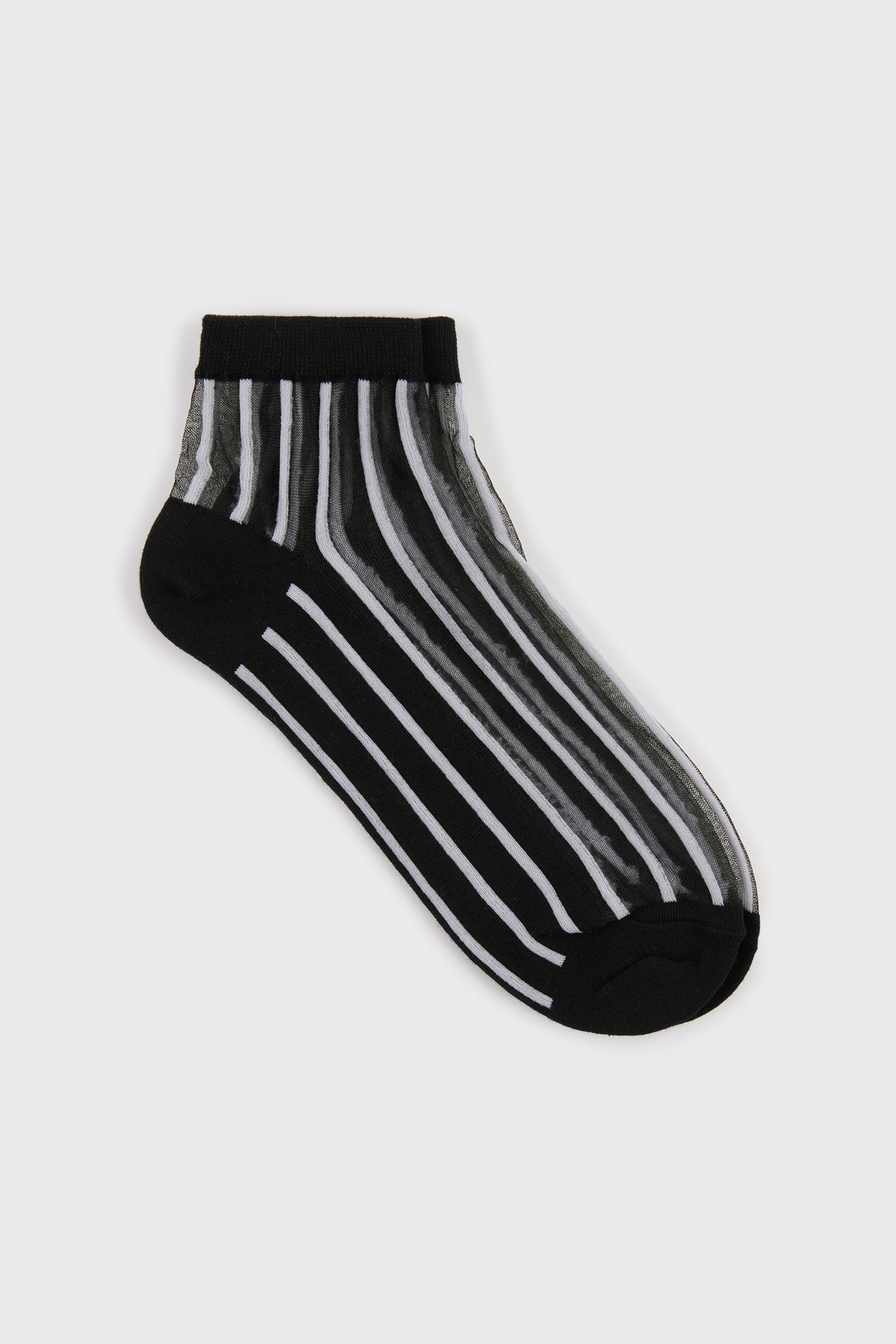 Black and white sheer referee stripe ankle socks_2