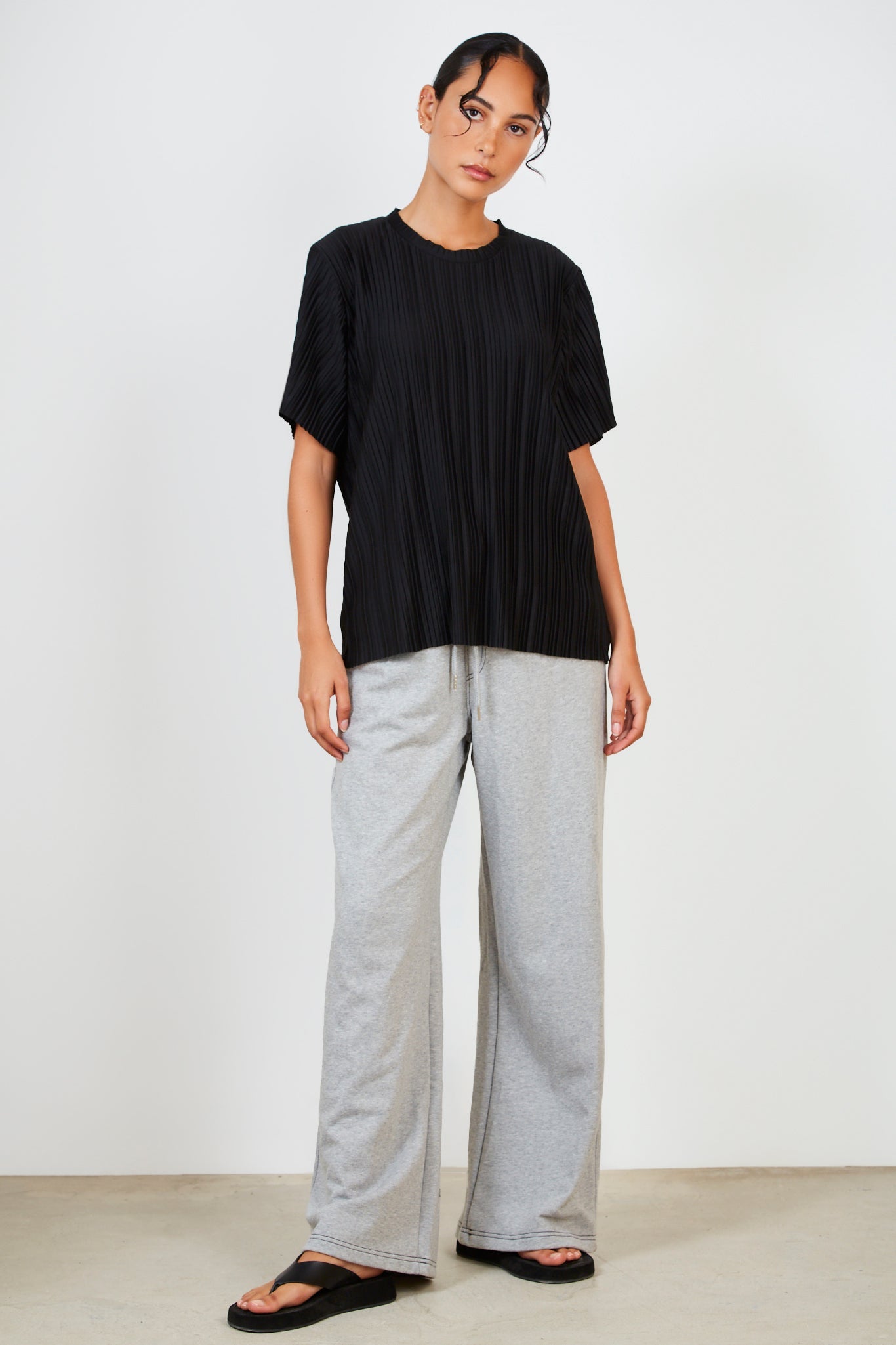 Black and white side strip ribbed tee_3