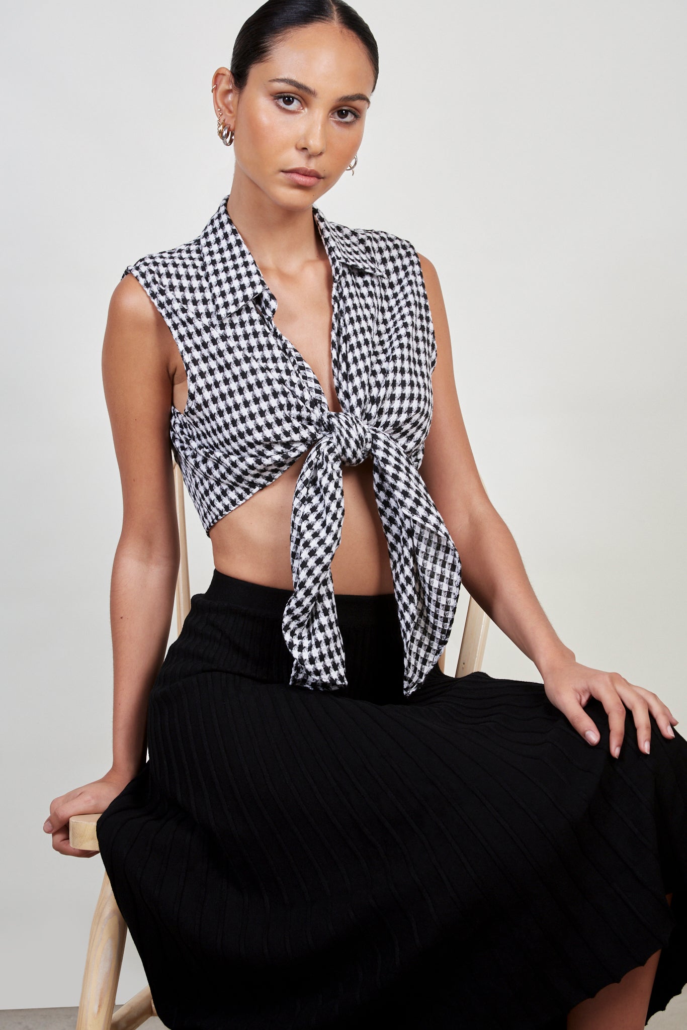 Black and white tie front shirt_1