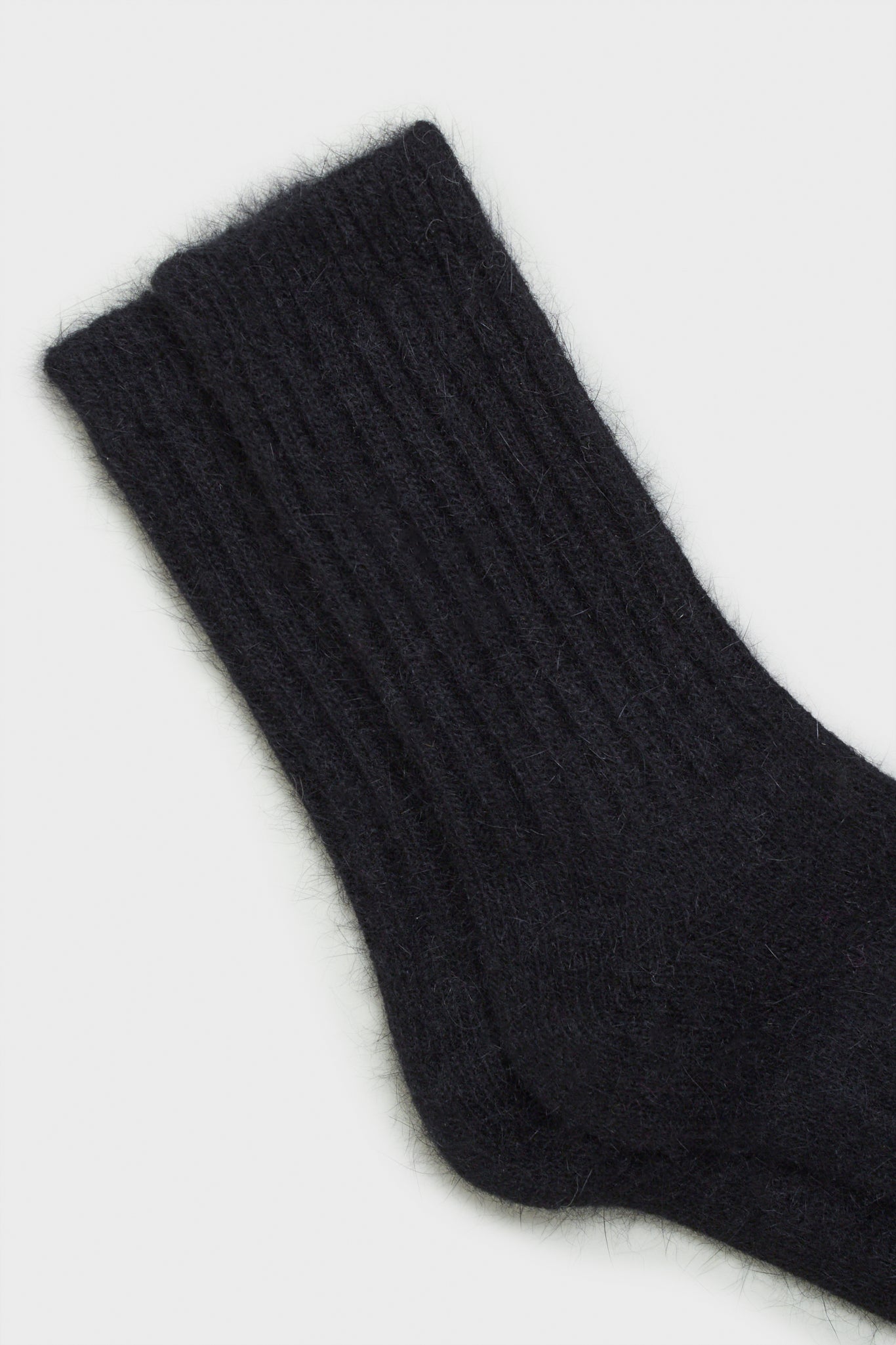 Black angora ribbed socks_2