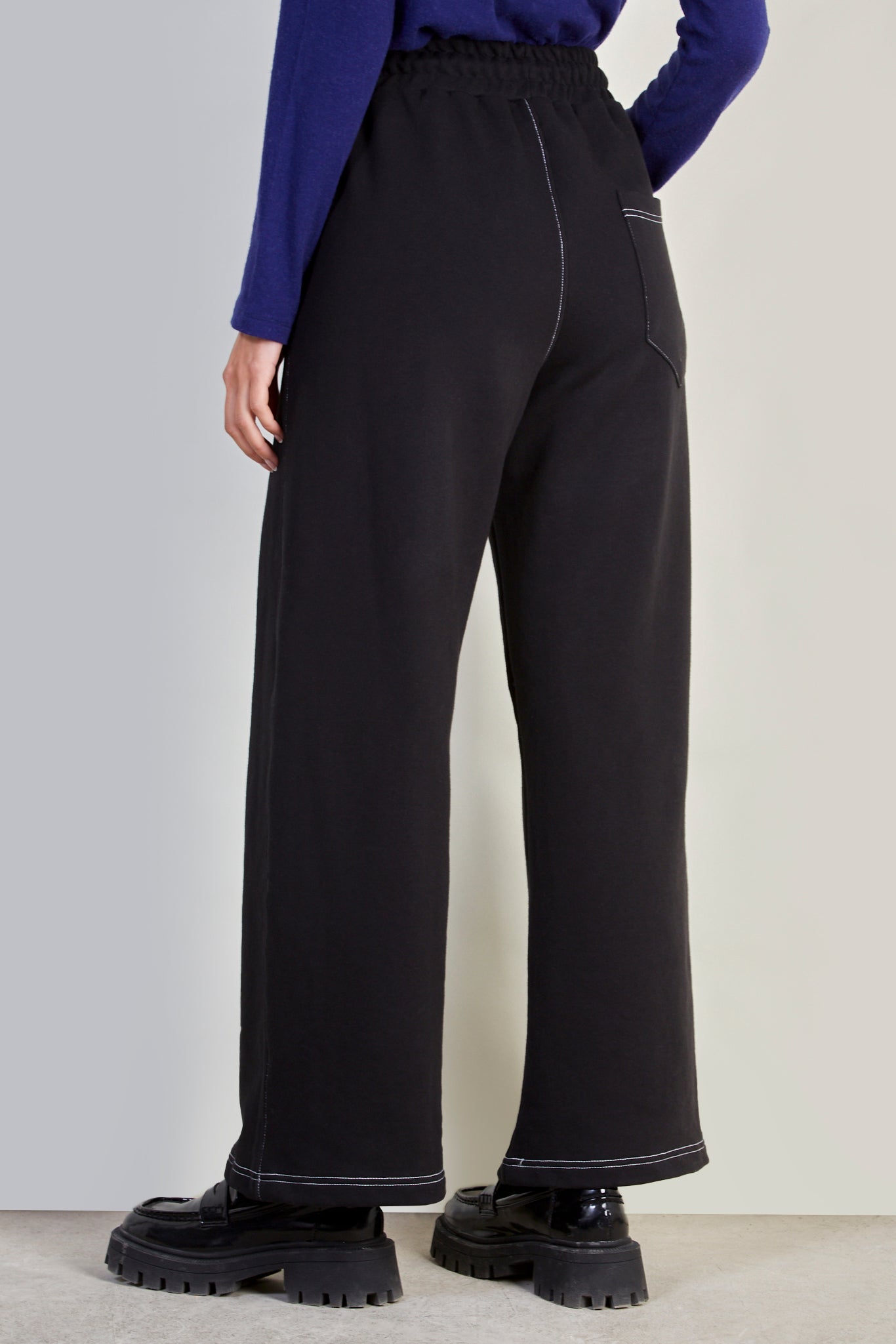 Black contrast stitch wide leg sweat pants_3