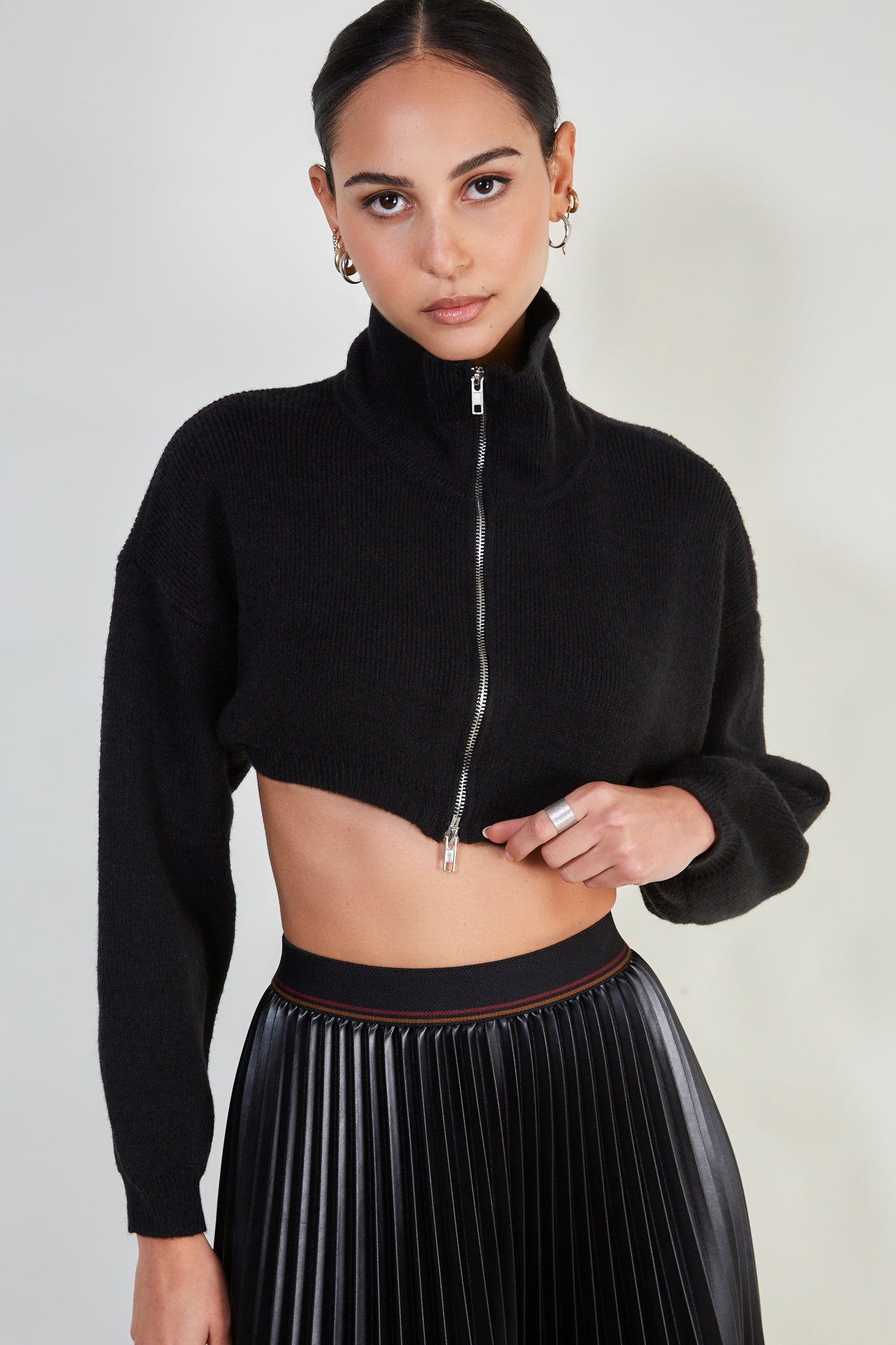 Black cropped double zip cardigan_1