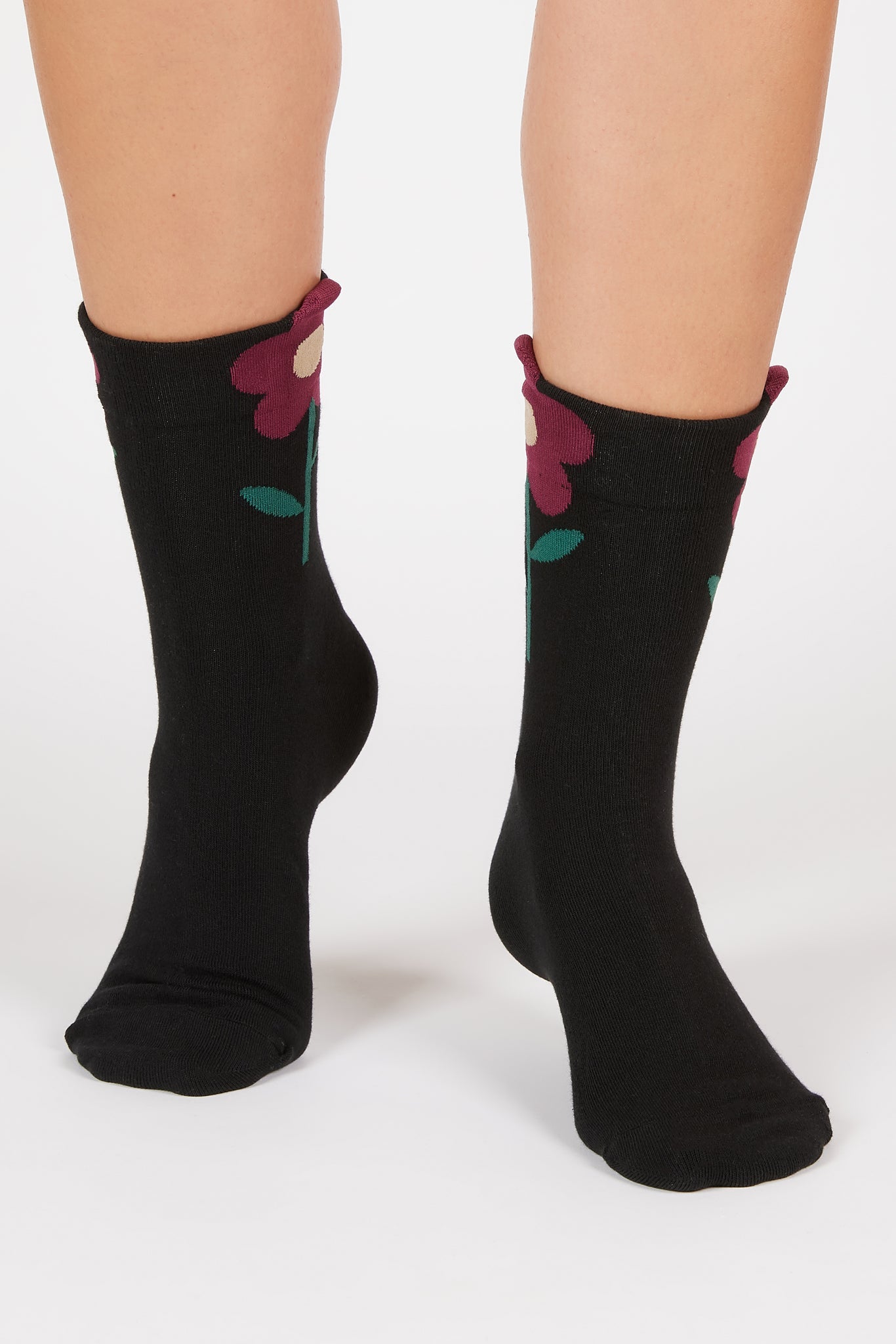 Black giant burgundy flower socks_4