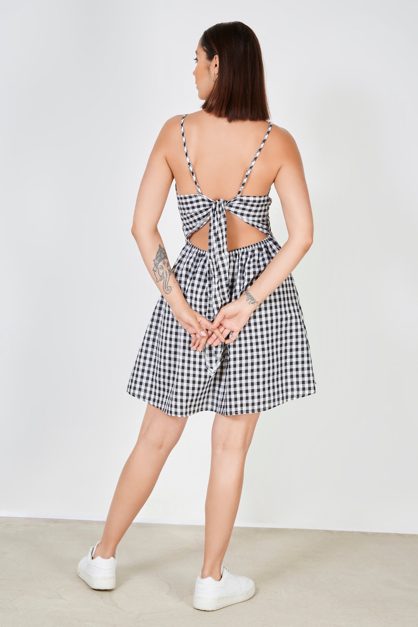 Black gingham tie back mini dress_4