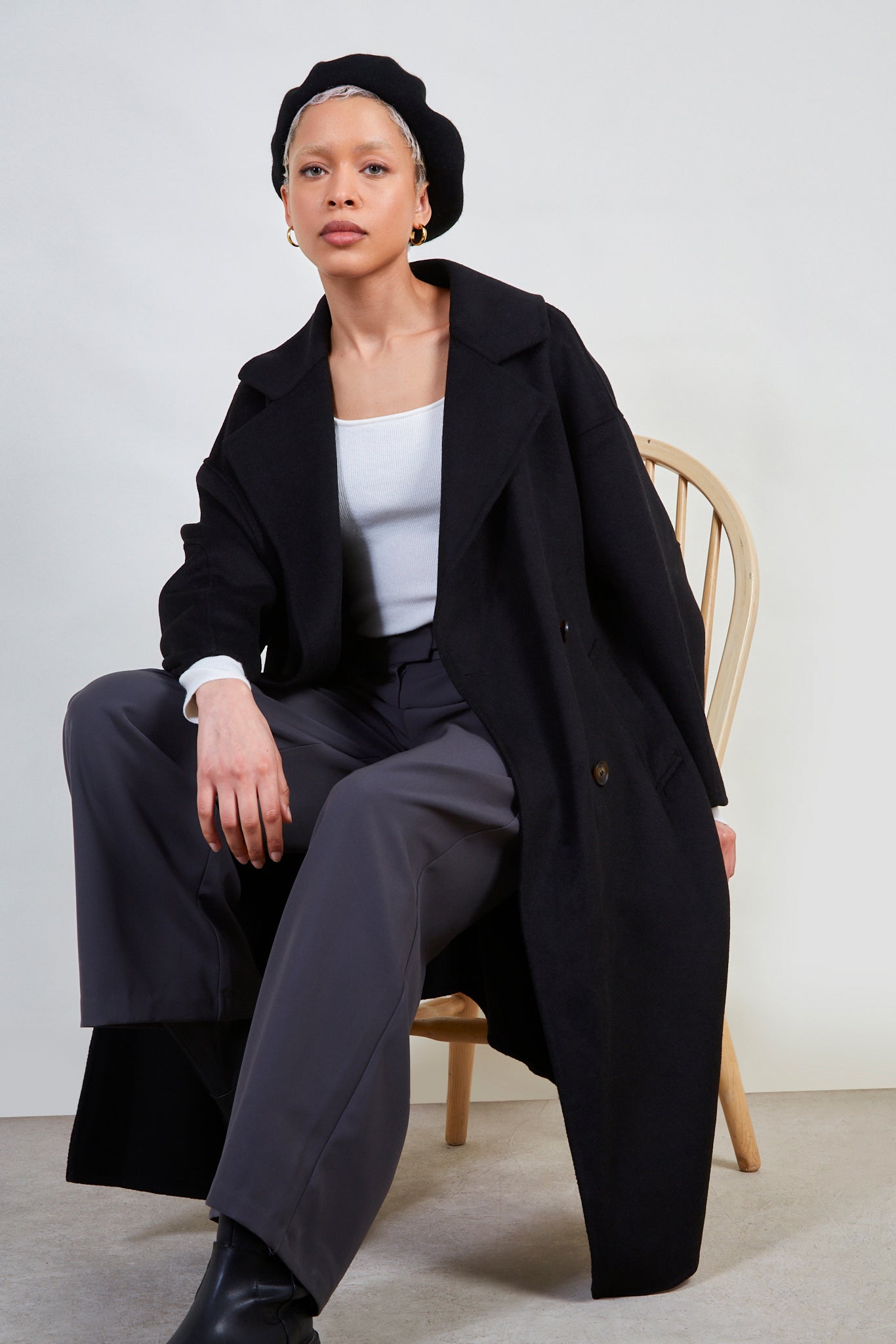 Black pure wool handmade double breasted coat_5