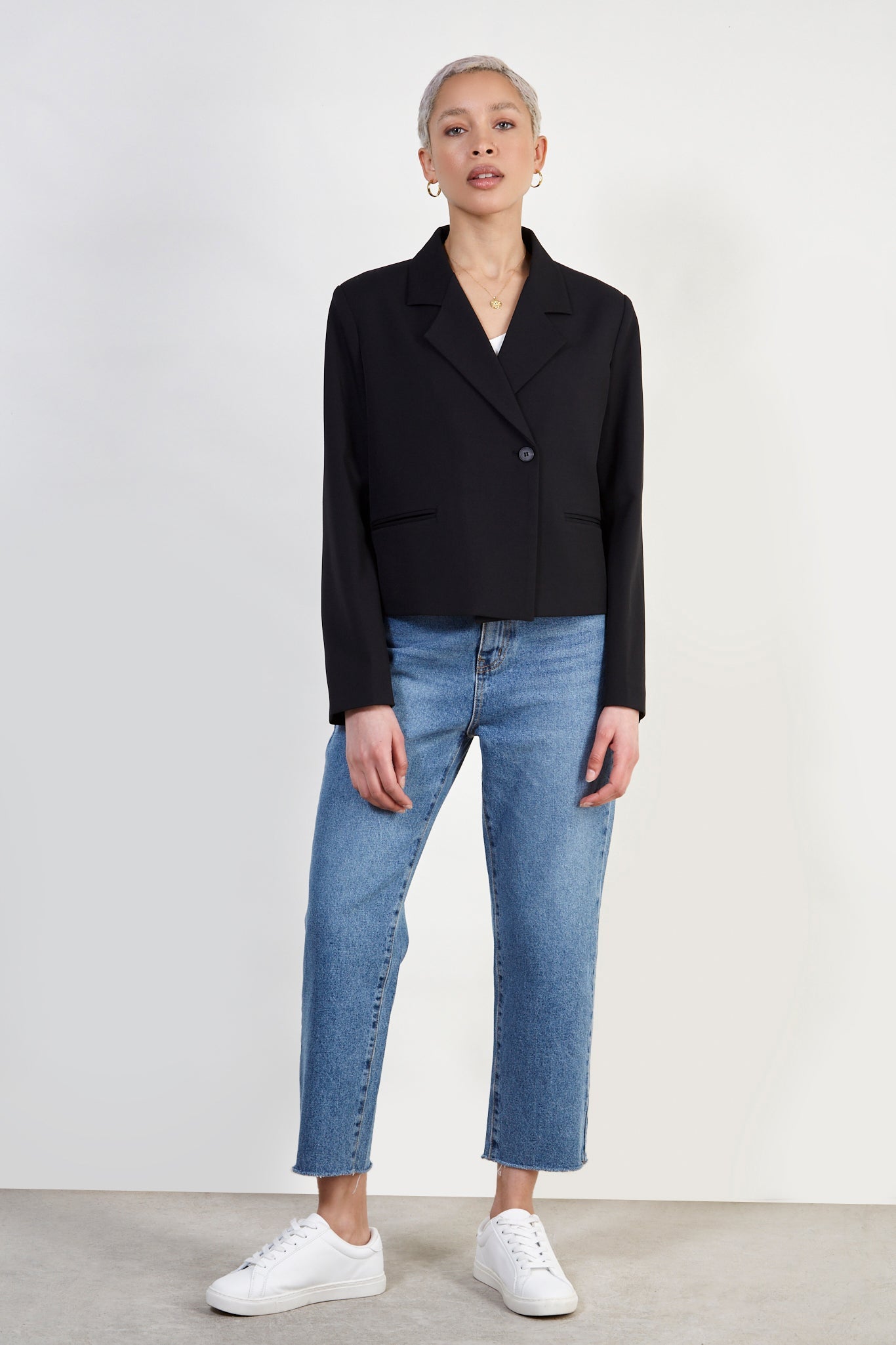 Black short suit jacket_2