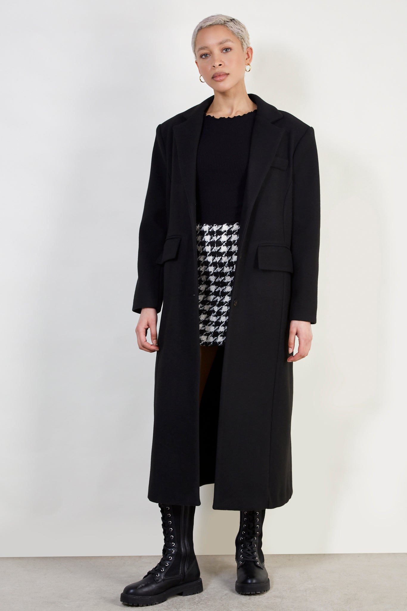 Black single breasted wool blend coat_1