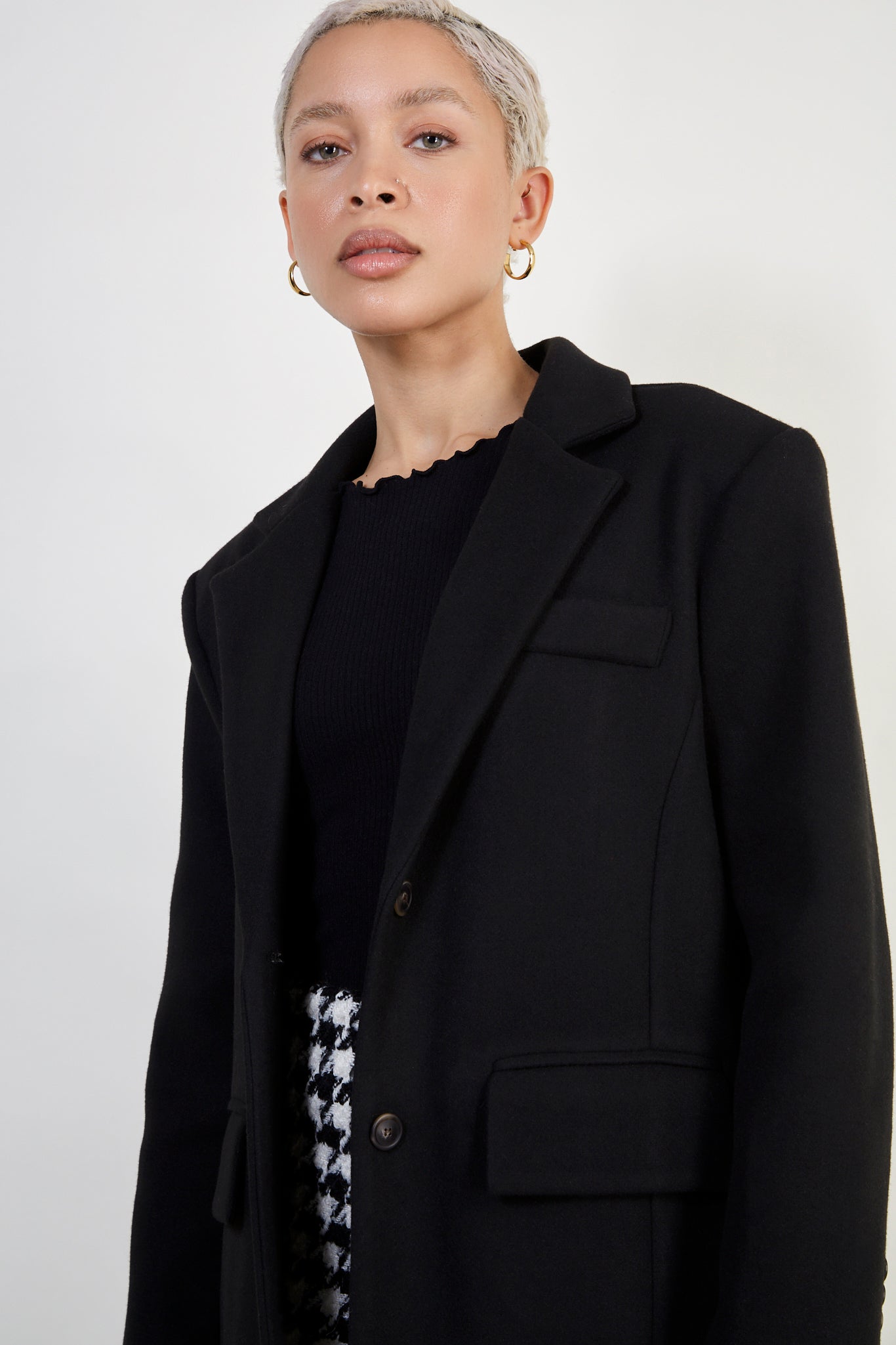 Black single breasted wool blend coat_2