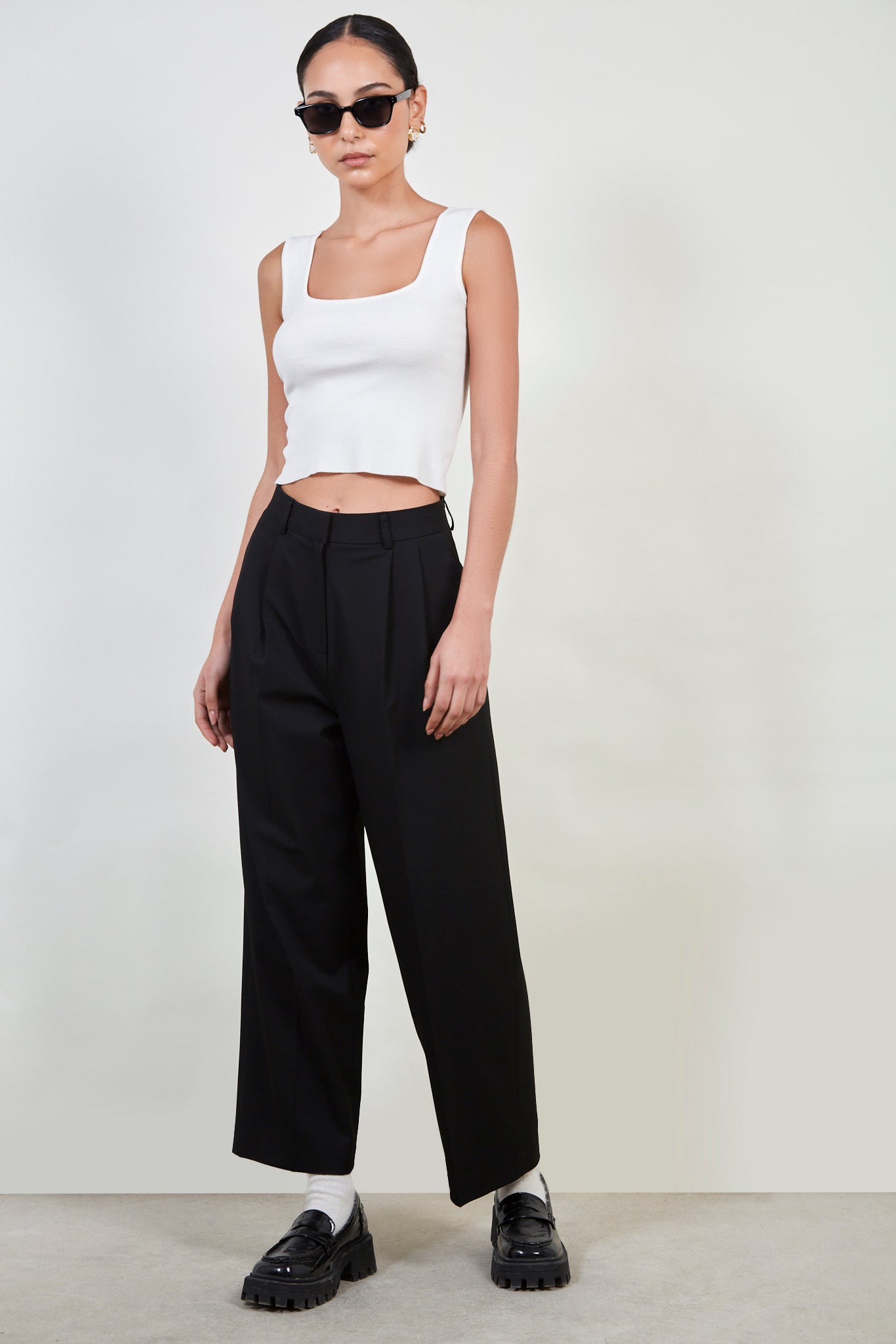 Black tailored suit trousers_2