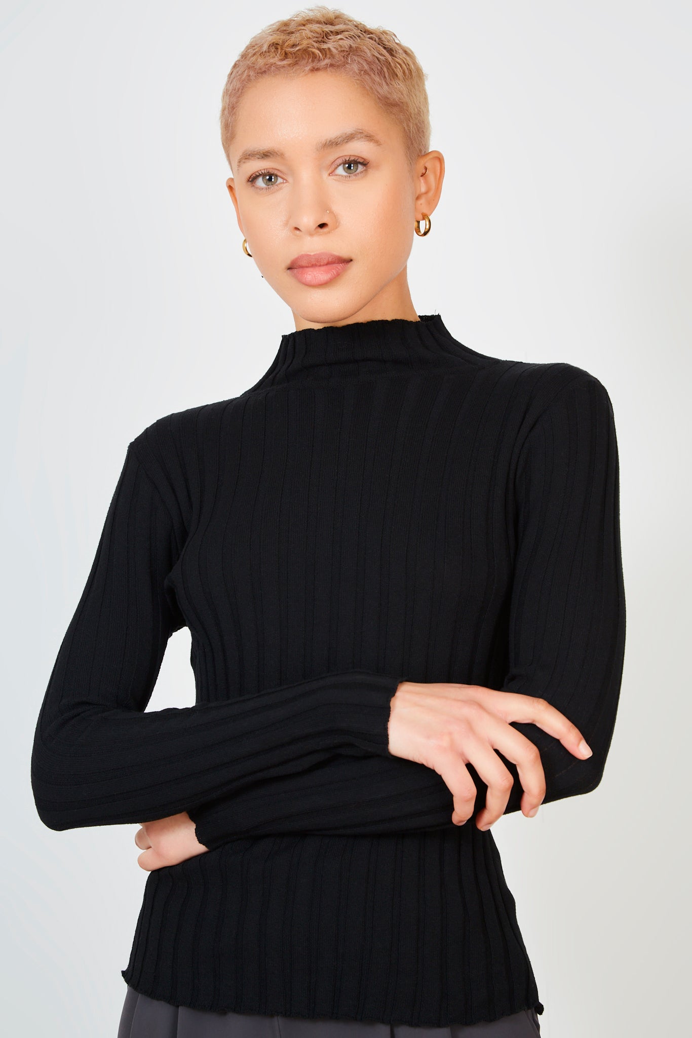 Black thick rib mock neck knit top_1