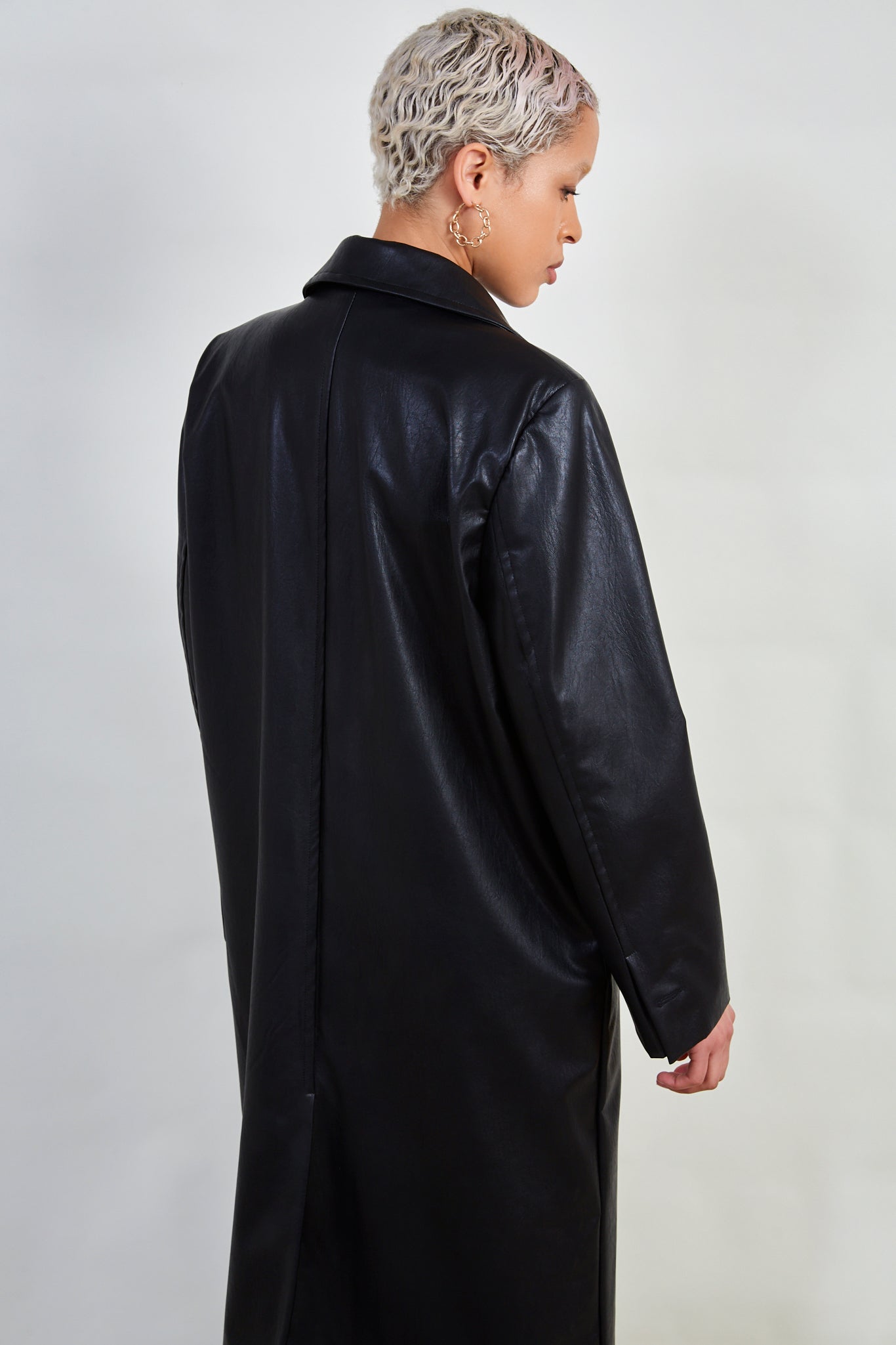 Black vegan leather tailored coat_3