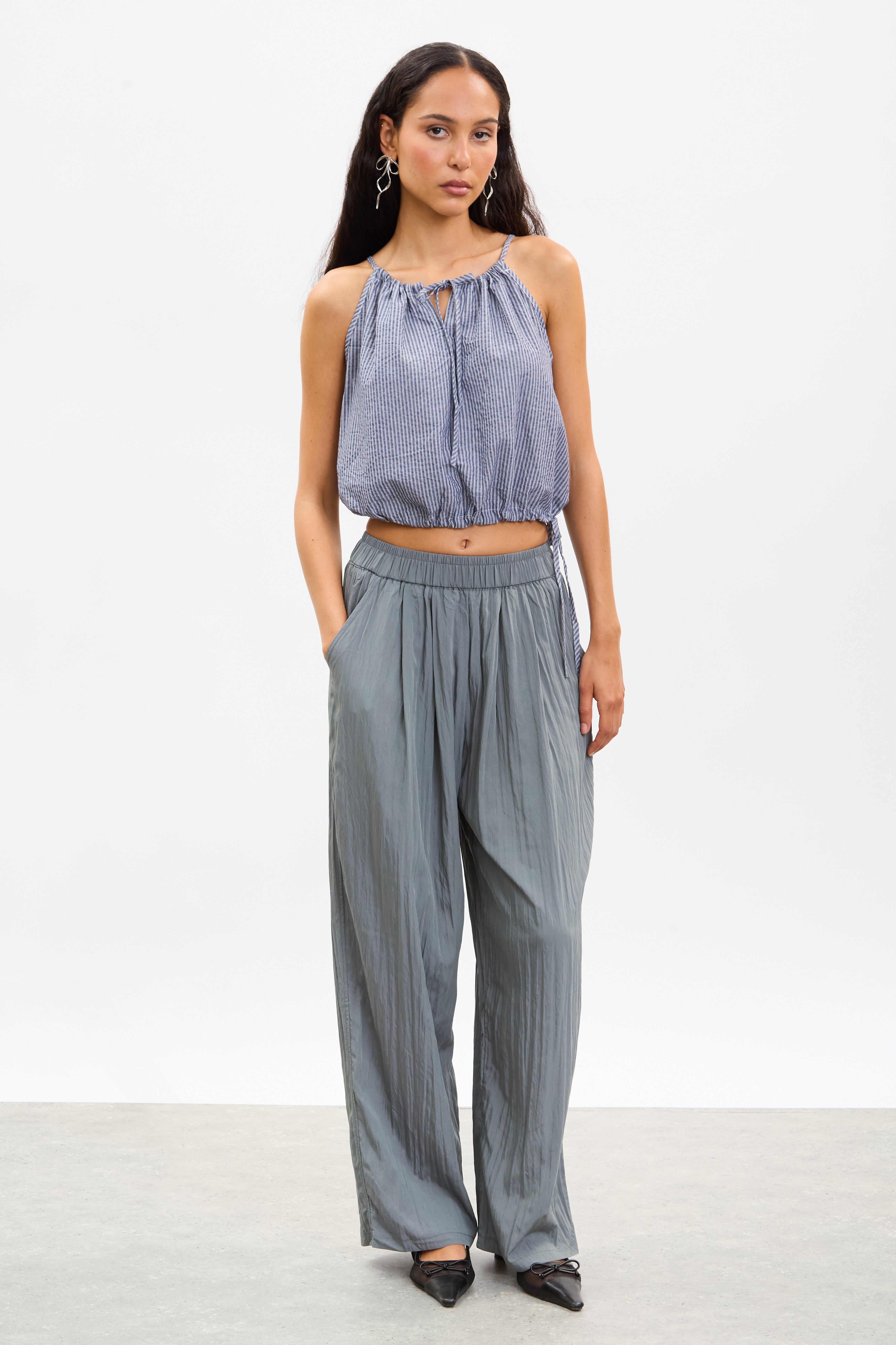 Blue and ivory vertical thin strap side cinch tank_4