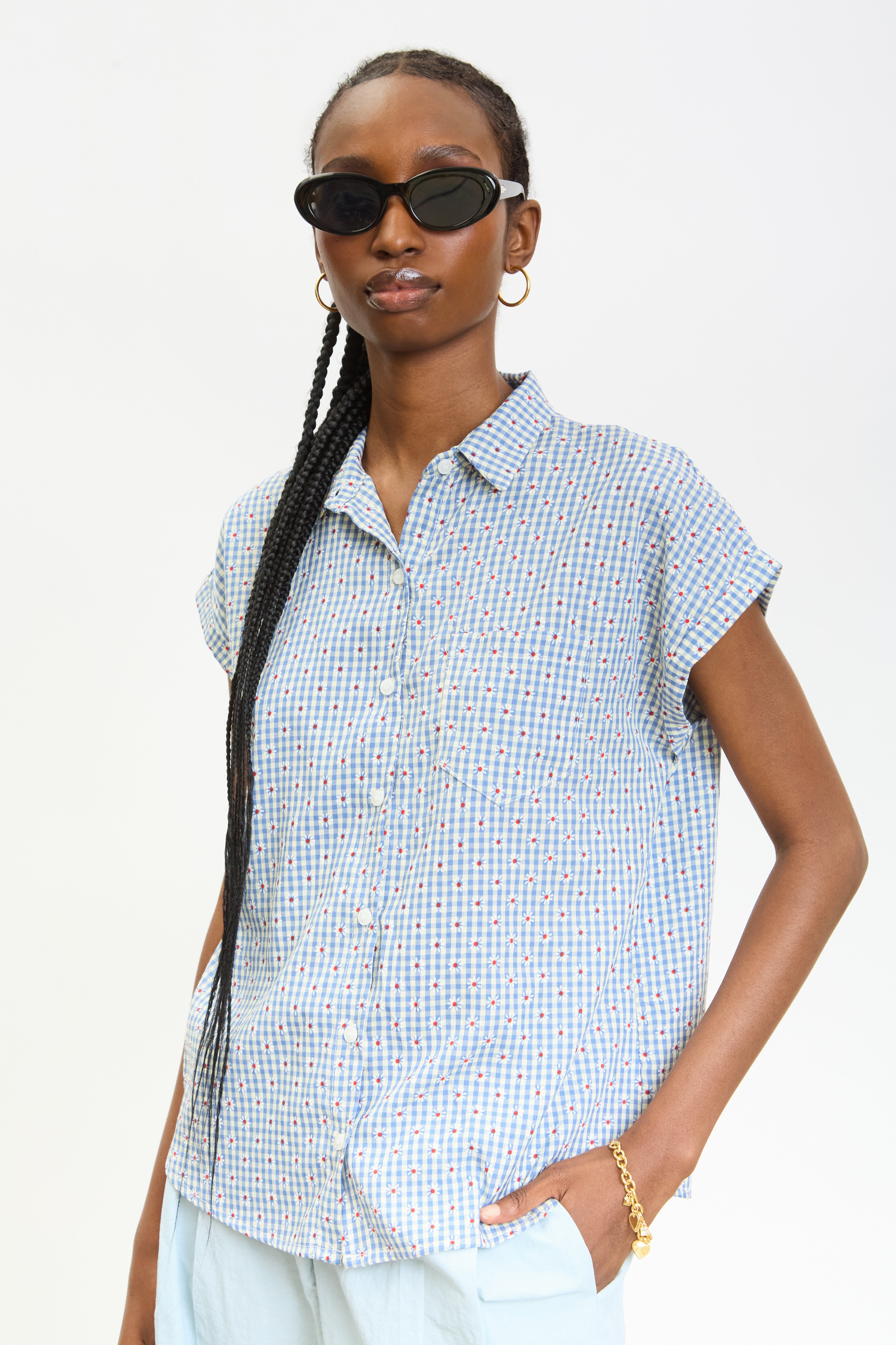 Blue daisy gingham short sleeved shirt_1