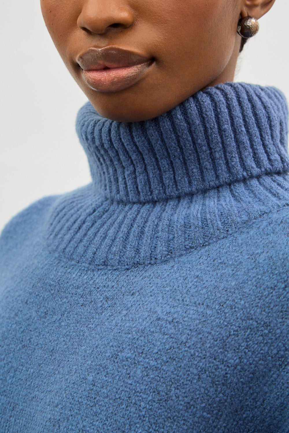 Blue oversized high neck jumper_3
