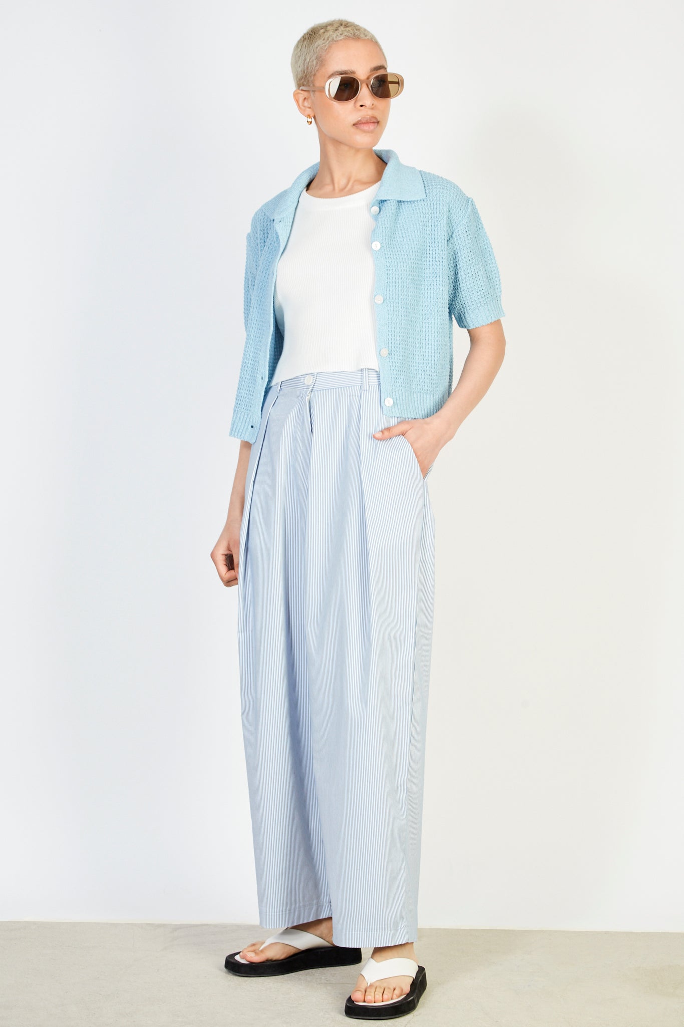 Blue seersucker large pleat trousers_4