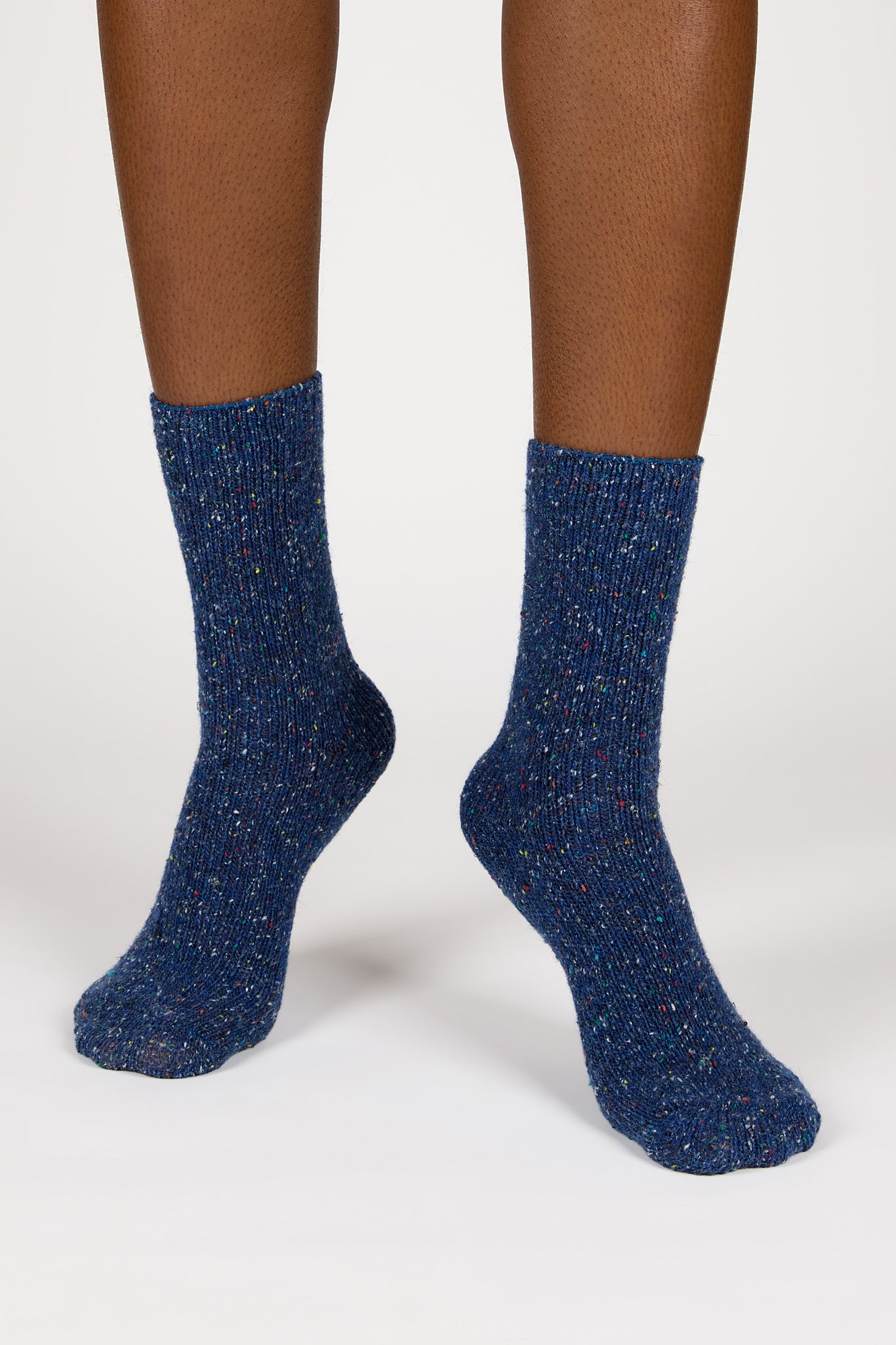 Blue smooth rainbow fleck wool blend socks_2